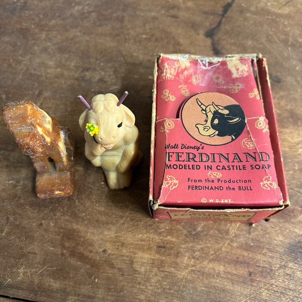 WALT DISNEY'S FERDINAND THE BULL & DOG CASTILE SOAP FIGURINE W. BOX