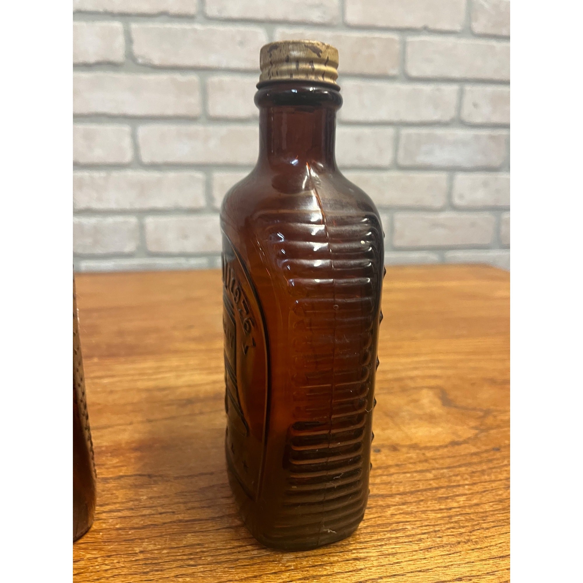 Vintage Log Cabin Syrup Bottle Bicentennial 1776-1976 Amber Bottles Liberty Bell