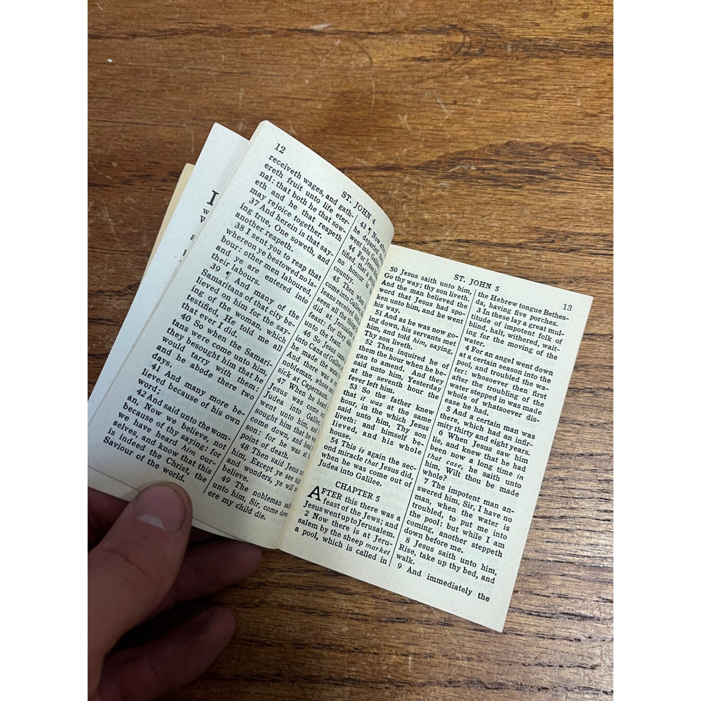 1930s THE GOSPEL OF ST. JOHN Souvenir BOOKLET New York American Bible Society