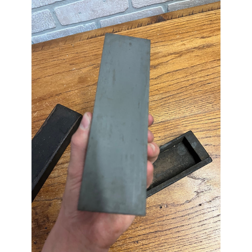 Antique Oilstone Sharpening Stone Wood Box Case Tool Primitive Hone Carpenter