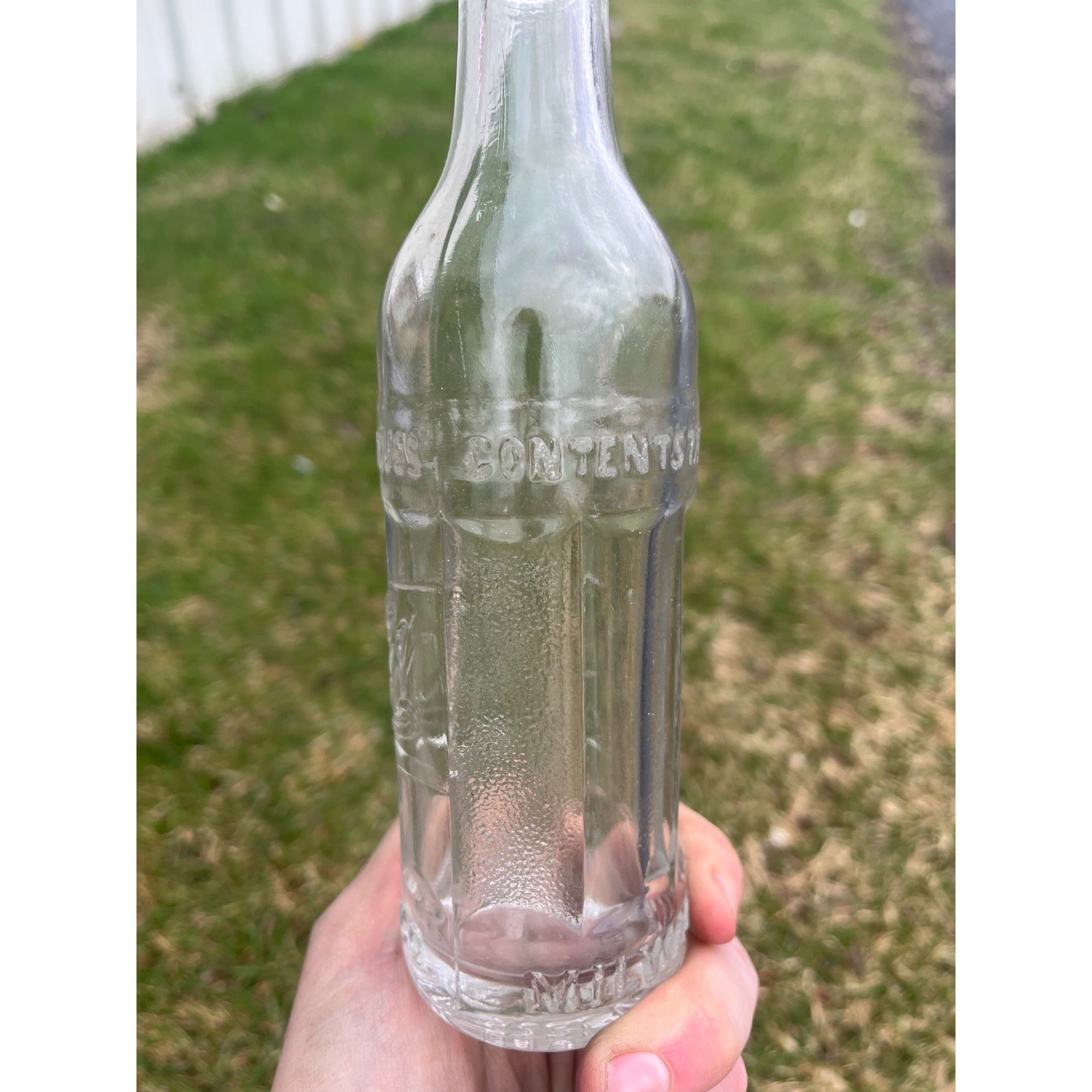 Vintage 1930s Graf's Beaverages Embossed Art Deco Soda Bottle Milwaukee Wis WI