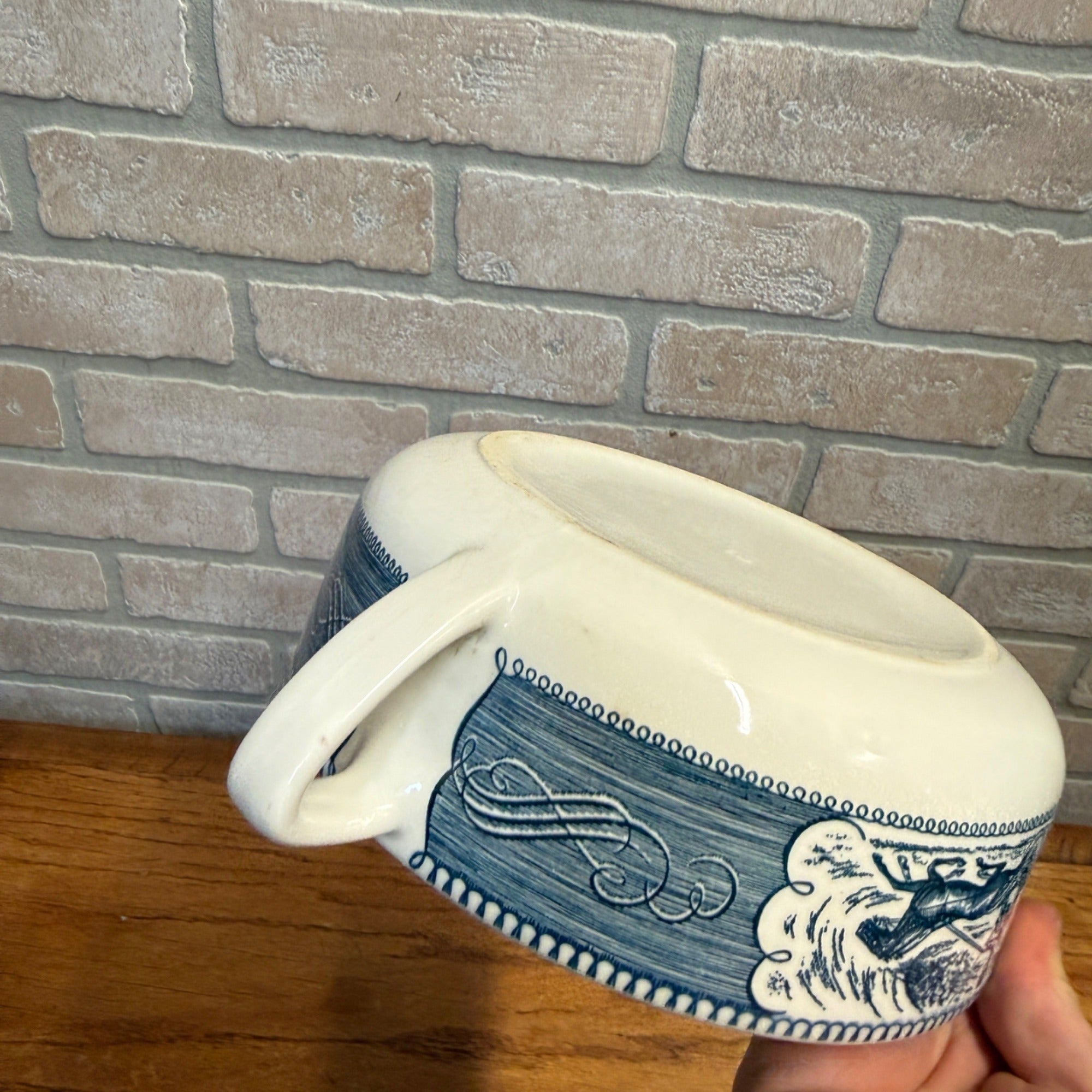 Vintage Currier and Ives by Royal China 1.25 QT Round Covered Casserole Dish