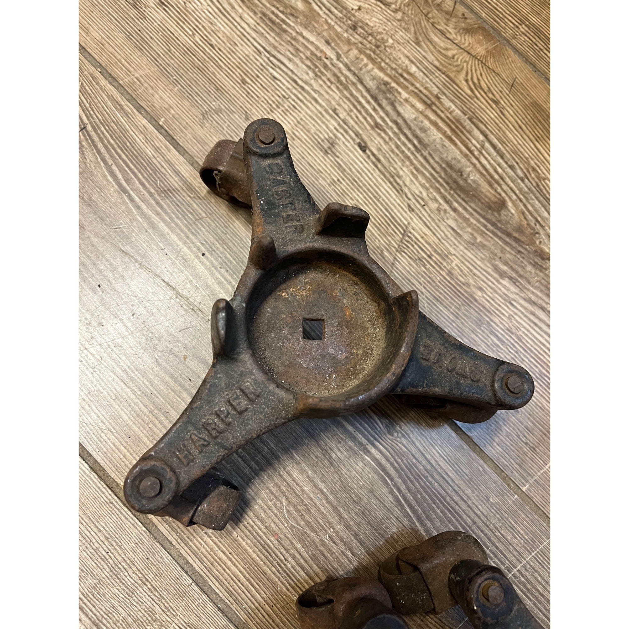 Antique Lot (3) Cast Iron 3 Wheel Swivel Caster Stove Movers Dolly Harper Stove+