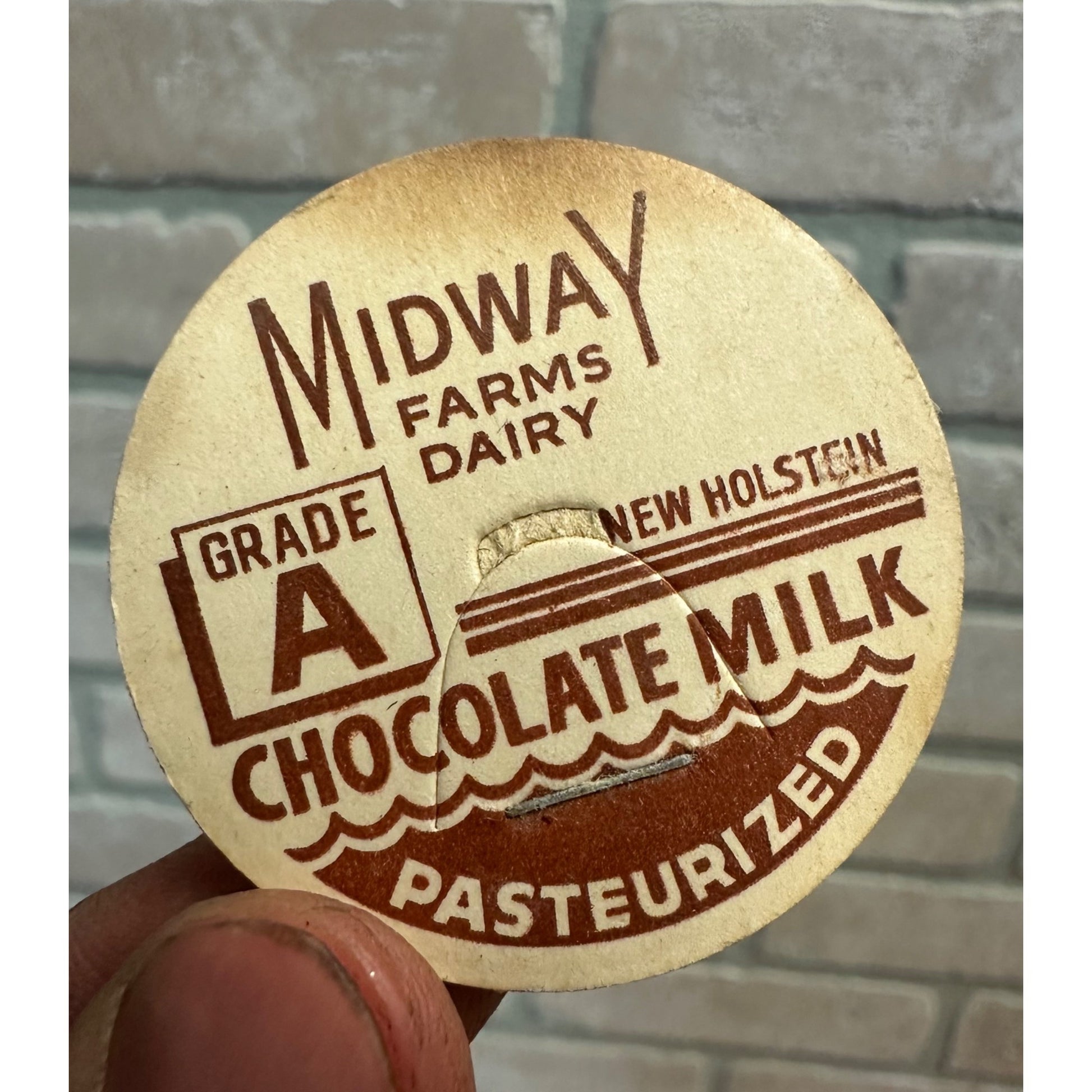 Milk Bottle Cap - Midway Farms Dairy - New Holstein, (Wisconsin) - Chocolate Milk