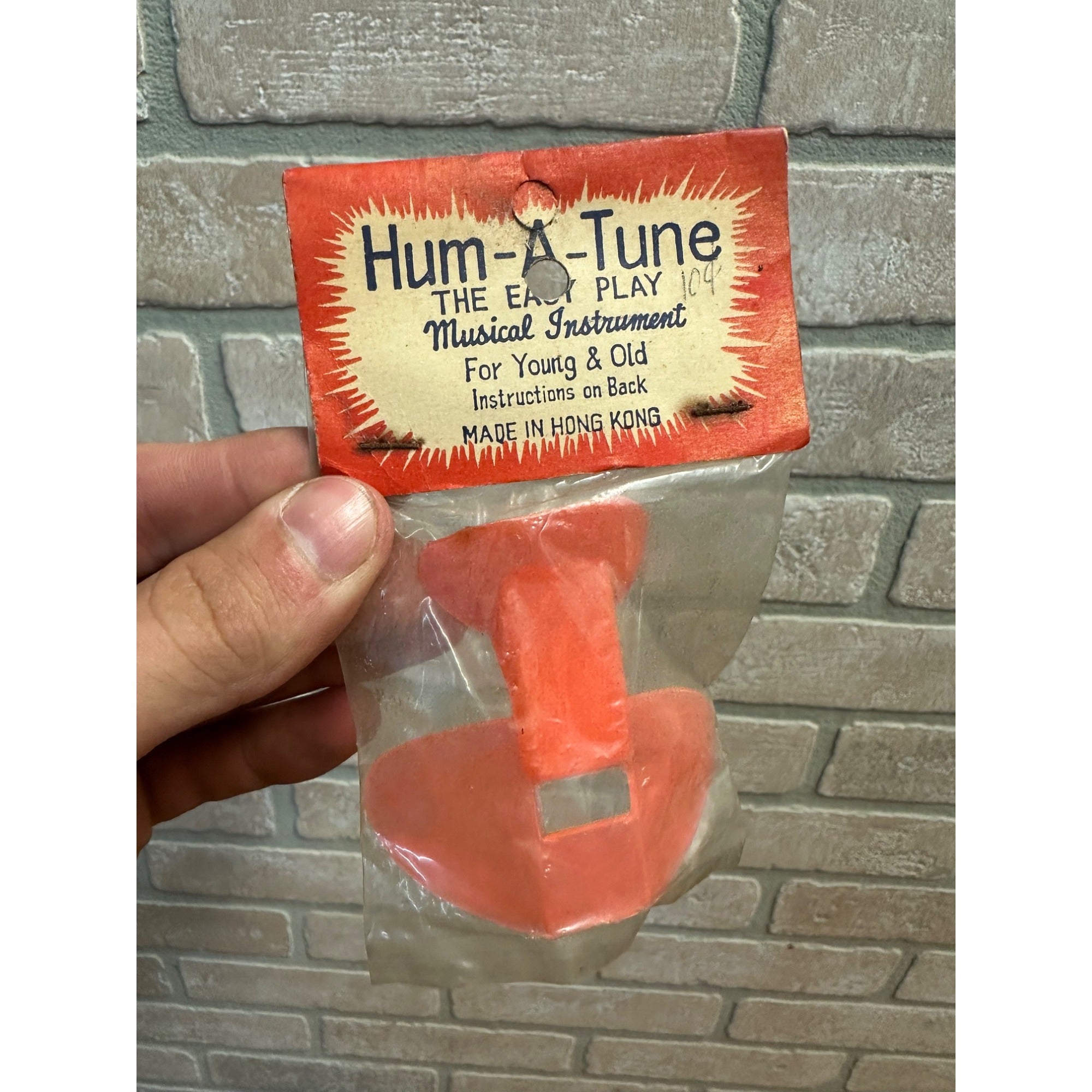 Vintage Hum-A-Tune Musical Instrument Mouthpiece Dime Store Toy NEW