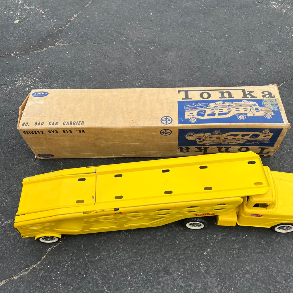 Vintage 1960s Tonka Car Hauler Semi Truck No. 840 w/ Box Pressed Steel Toy
