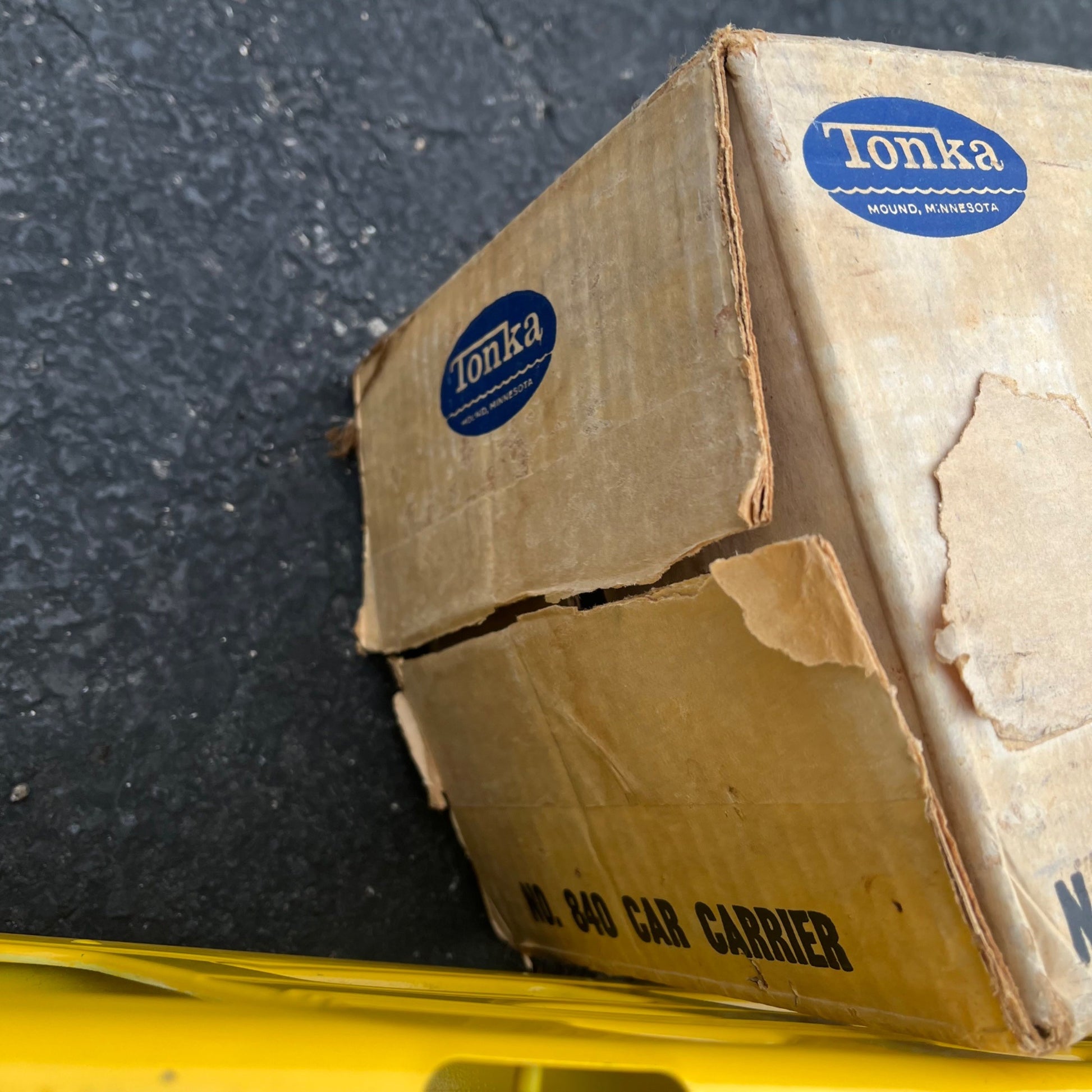 Vintage 1960s Tonka Car Hauler Semi Truck No. 840 w/ Box Pressed Steel Toy