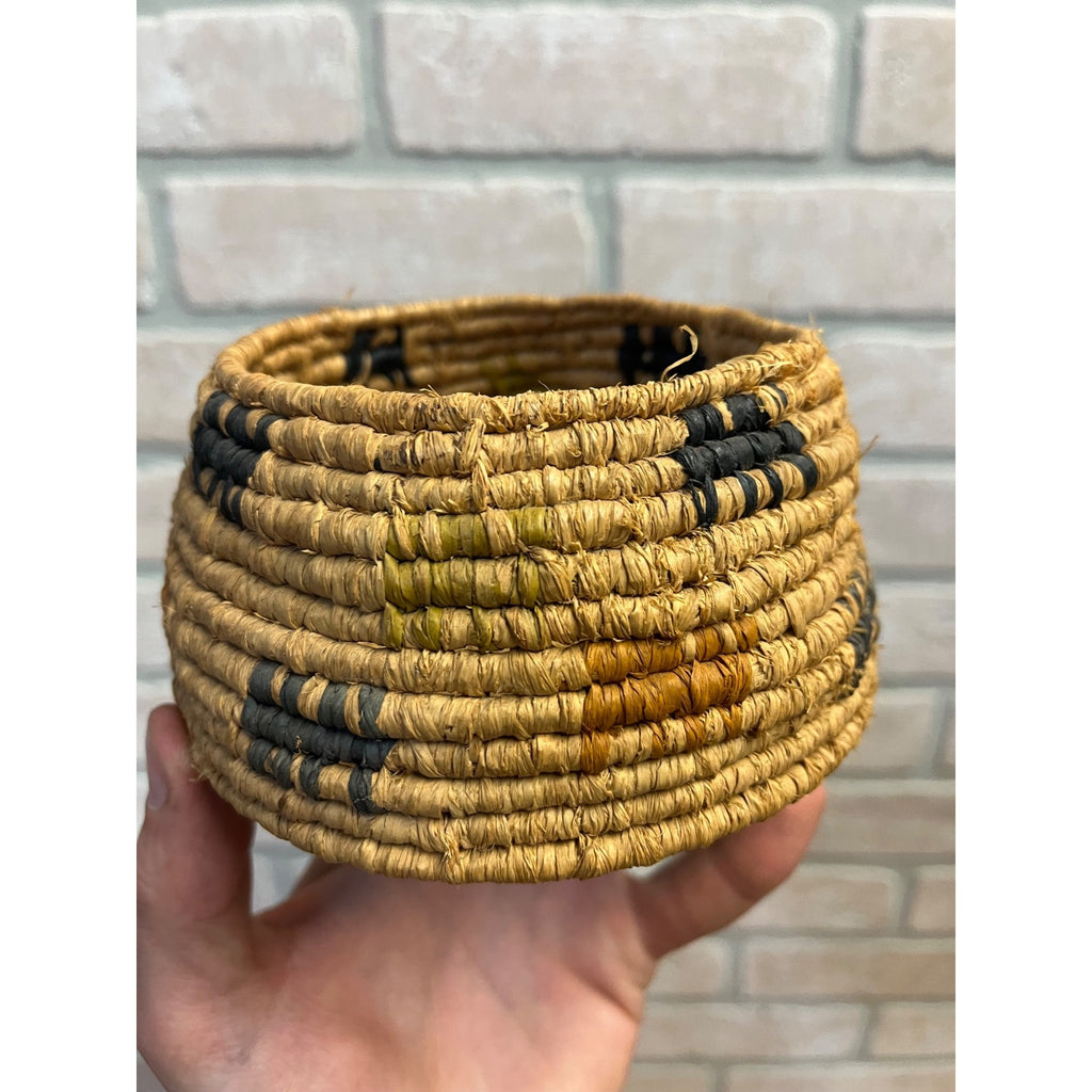 Vintage Handmade African Raffia Coil Basket Tribal Woven Small Bowl 5.25"