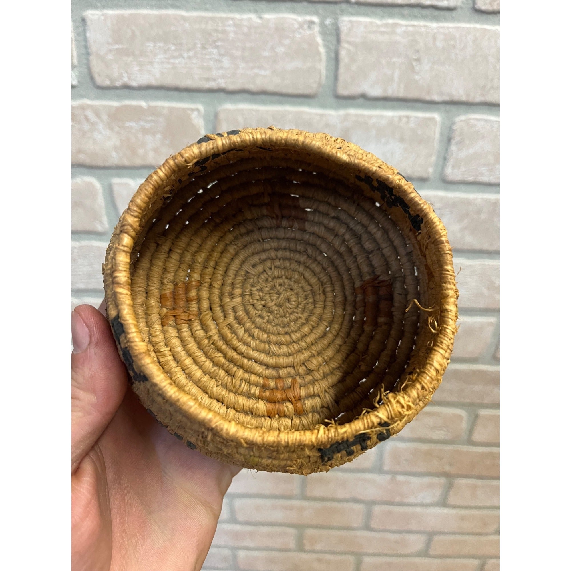 Vintage Handmade African Raffia Coil Basket Tribal Woven Small Bowl 5.25"