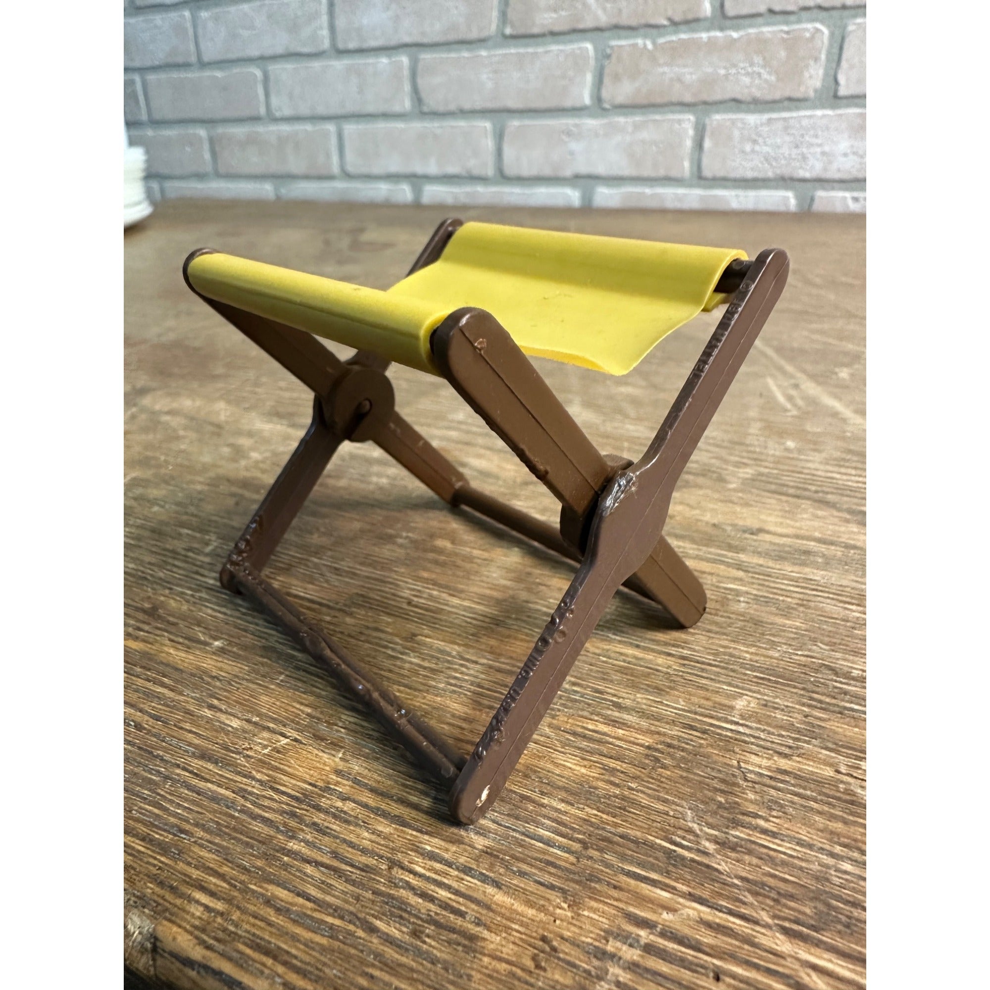 Vintage Big Jim or GI Joe Folding Camping Chair (Mattel 1971)