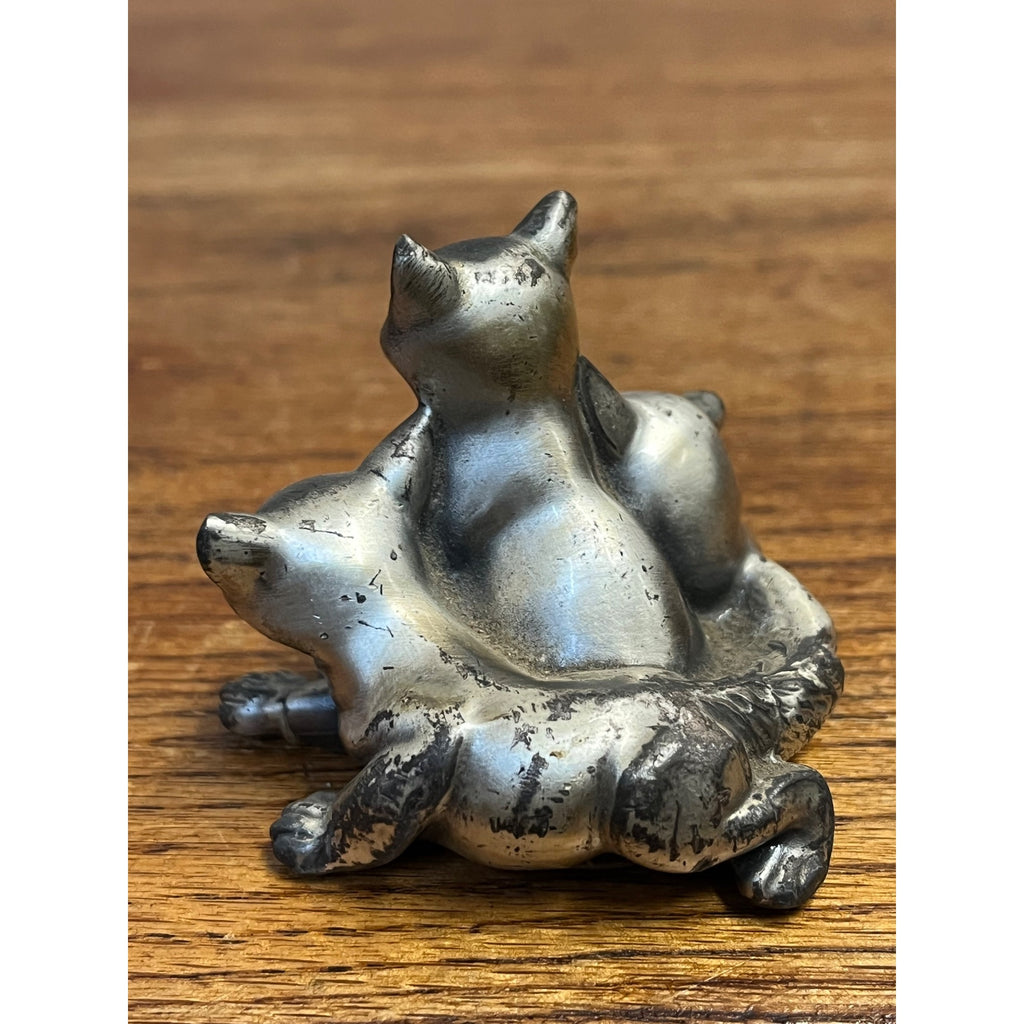 Vintage Jennings Bros. Cast Bronze 3 Fox Cubs Small Figurine Paperweight As-Is