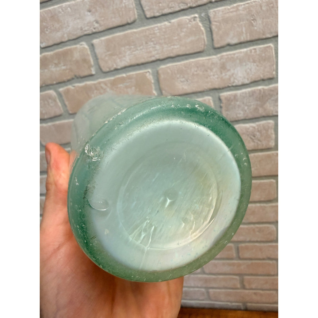 Early John Graf Quart Crown Top Milwaukee WIS Wi Aqua Soda Bottle