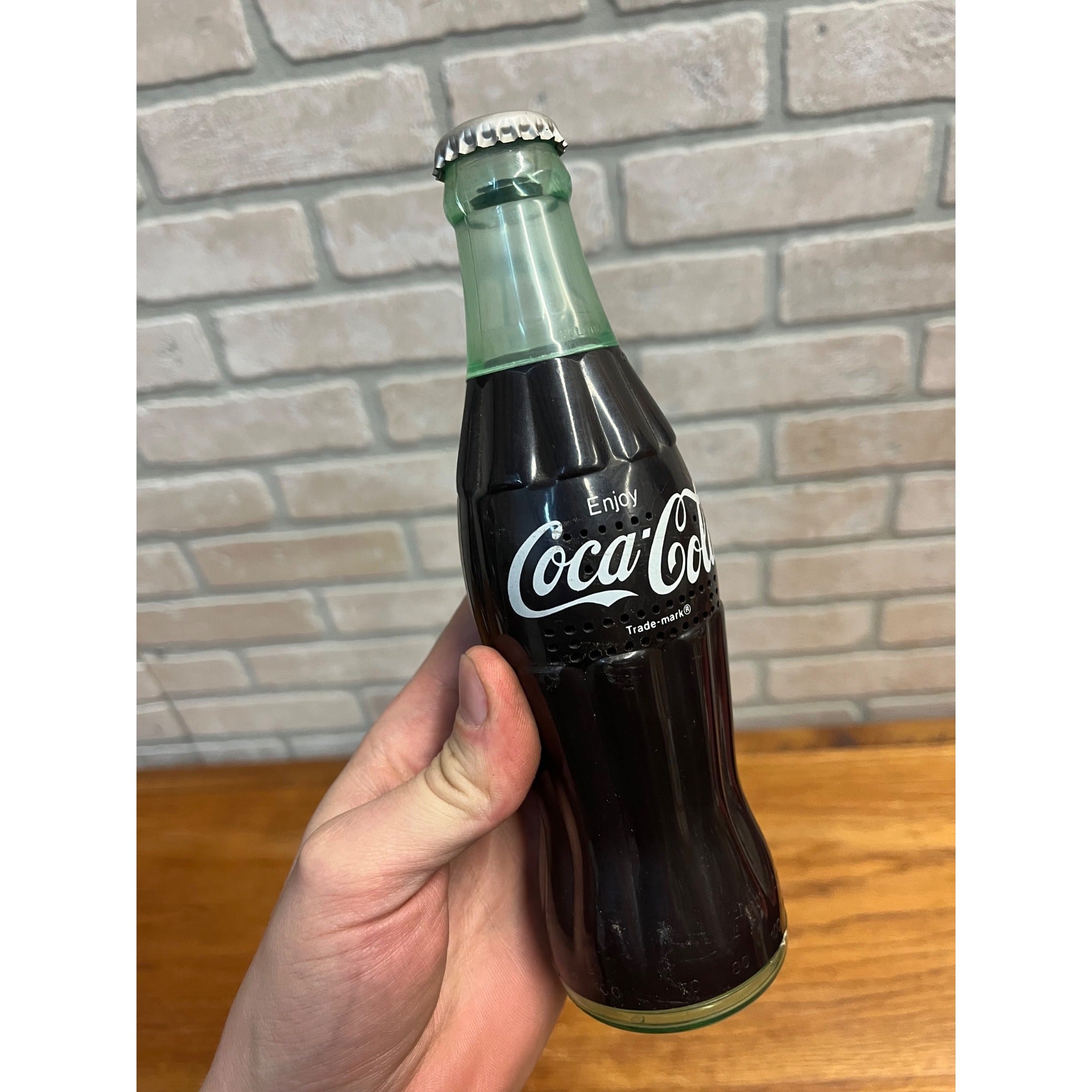 Vintage Coca Cola Figural Bottle AM Radio Enjoy Coke Hong Kong - Non-Working