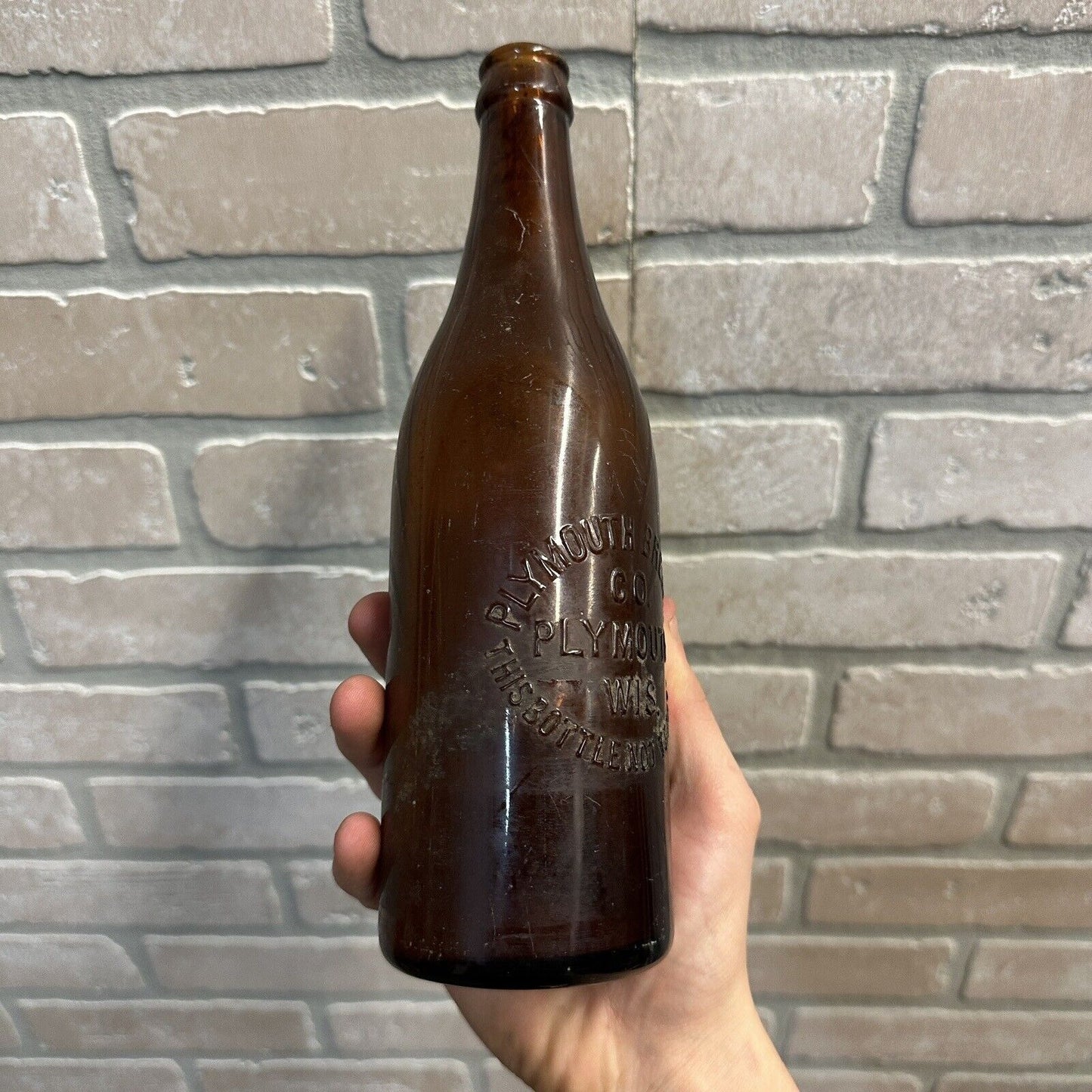Vintage Pre-Prohibition Plymouth Brewing Co. Wis Amber Brown Beer Bottle