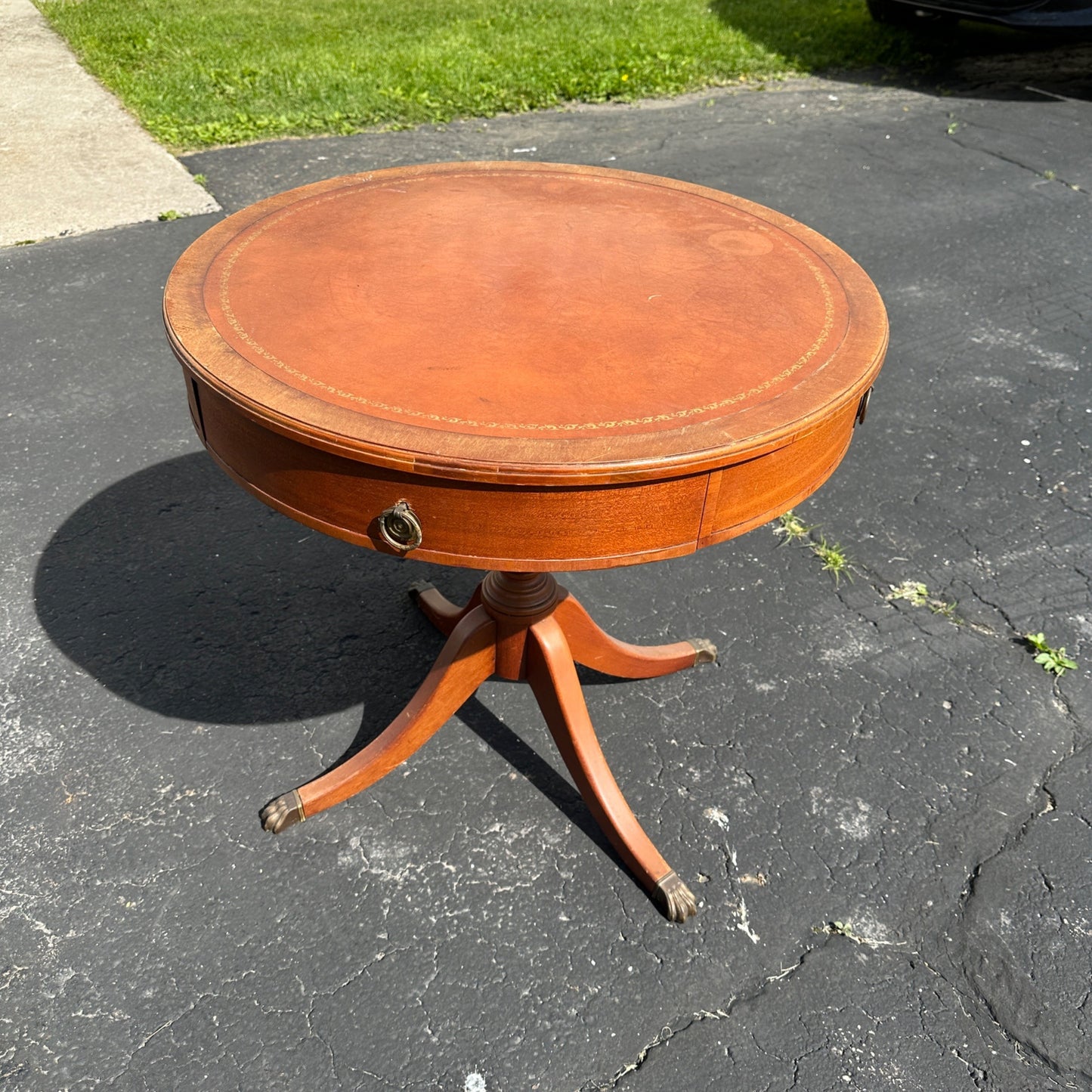 Antique Vintage Round Drum Table Side End Table w/ Drawers