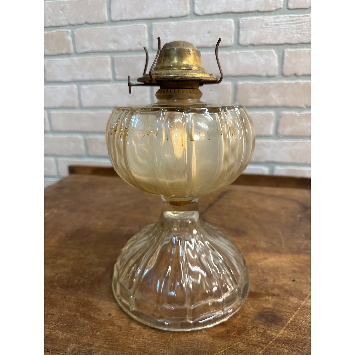 Vintage 1930s "Giant" Thumbprint Panel Glass Oil Kerosene Lamp w/ Eagle Burner