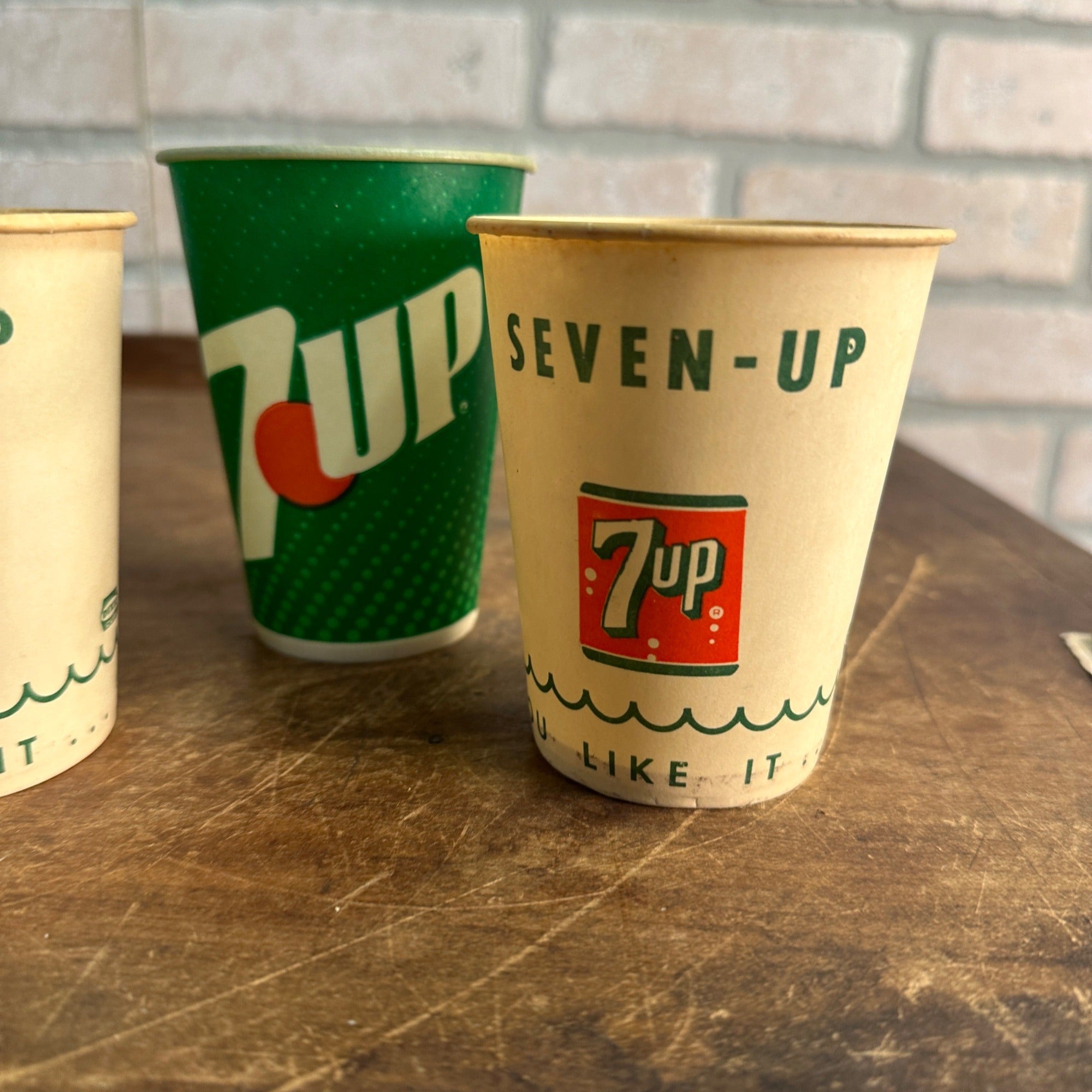 (6) Vintage 7up Paper Wax Sample Cups Soda It Likes You Retro