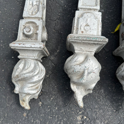 ANTIQUE 1800S CAST IRON FLAME FINIALS SHORT FENCE / HITCHING POSTS LOT (4) BOLLARDS