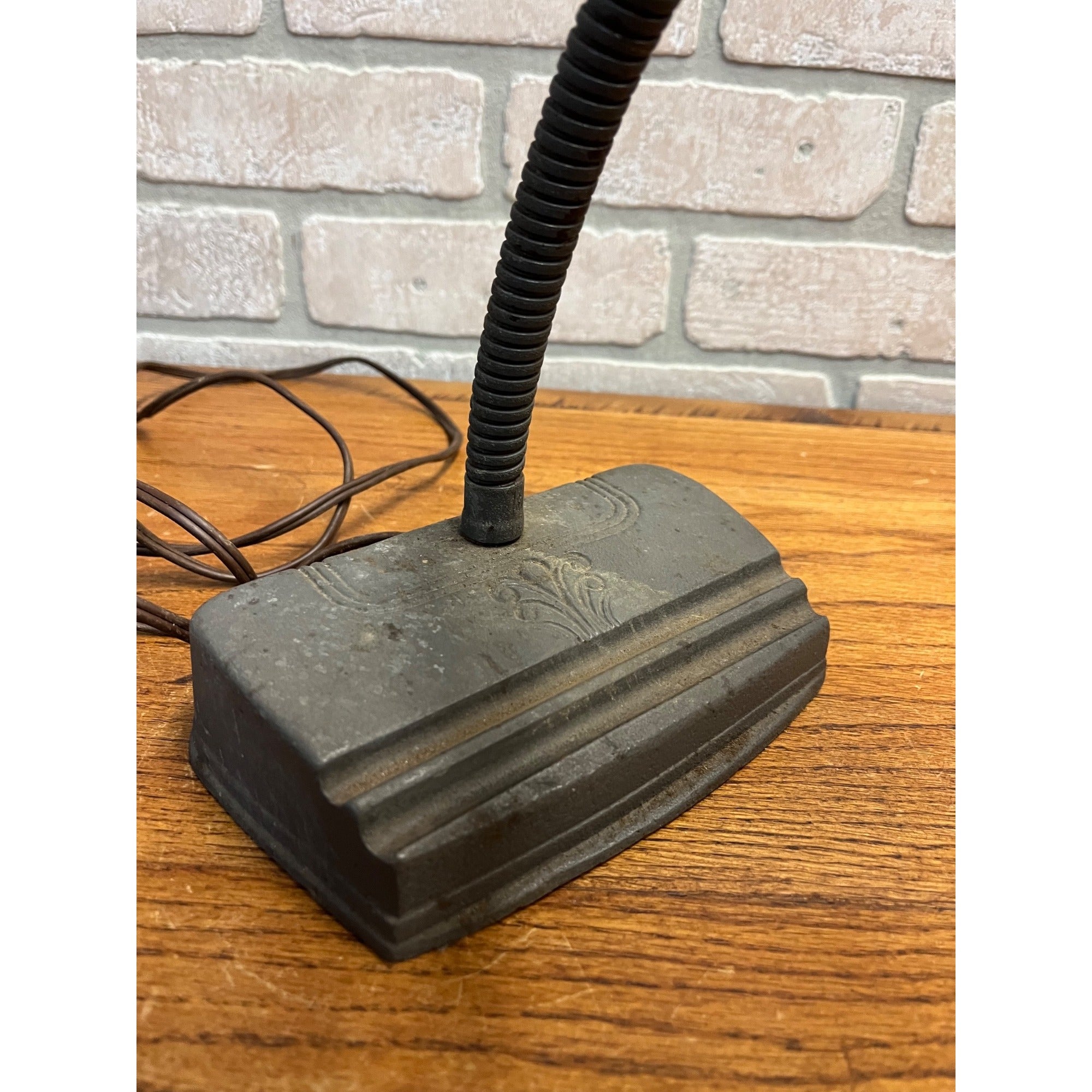 Vintage 1940s Art Deco Cast Iron Gooseneck Desk Lamp w/Pen Holder Industrial