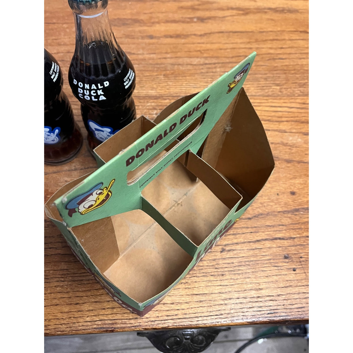 RARE Vintage 1959 Disney Donald Duck Lime Cola Soda Carrier w/ 6 Bottles - MINT