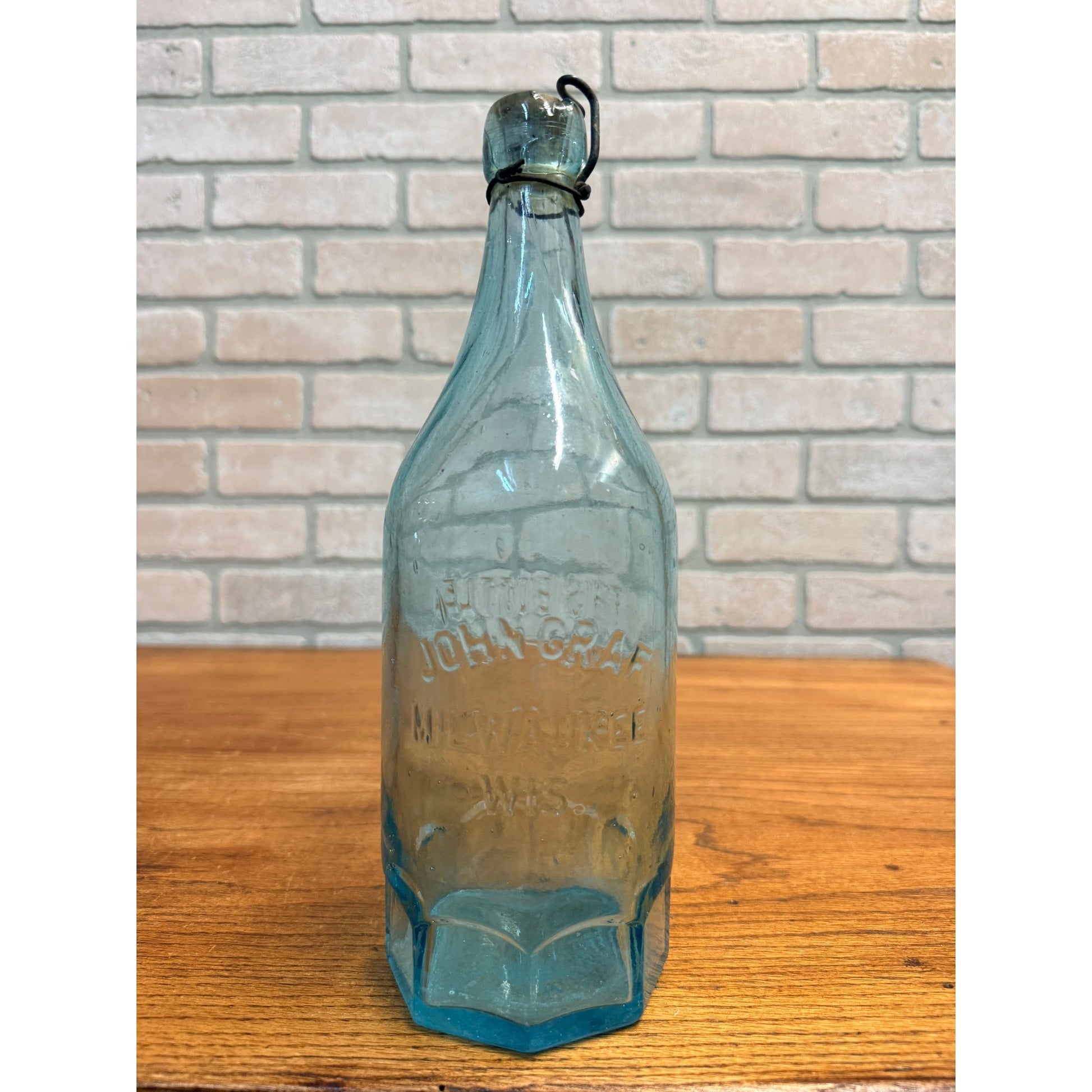 Early John Graf Quart Milwaukee Wis Blob Bottle Octagon Base Blue Hue Soda