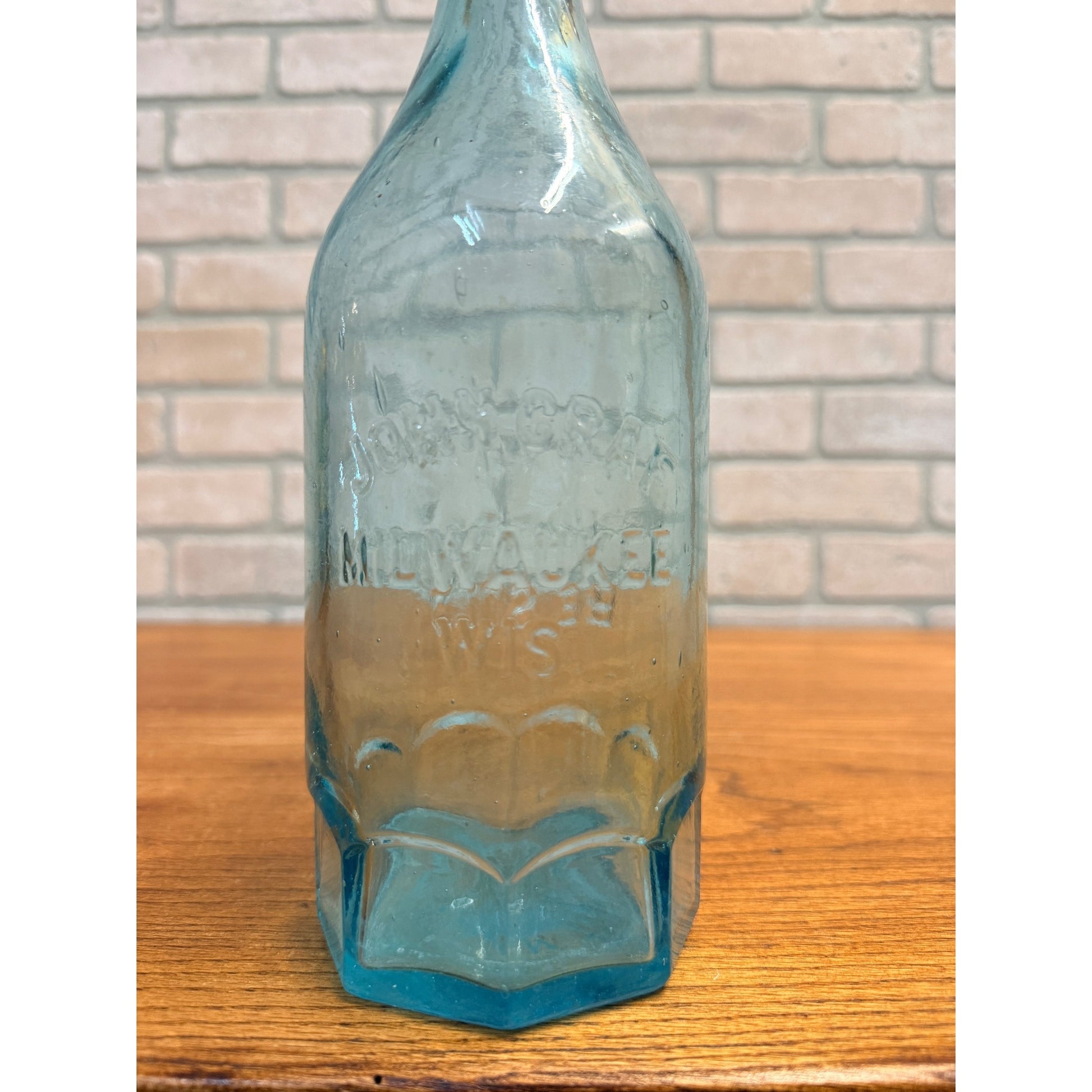 Early John Graf Quart Milwaukee Wis Blob Bottle Octagon Base Blue Hue Soda