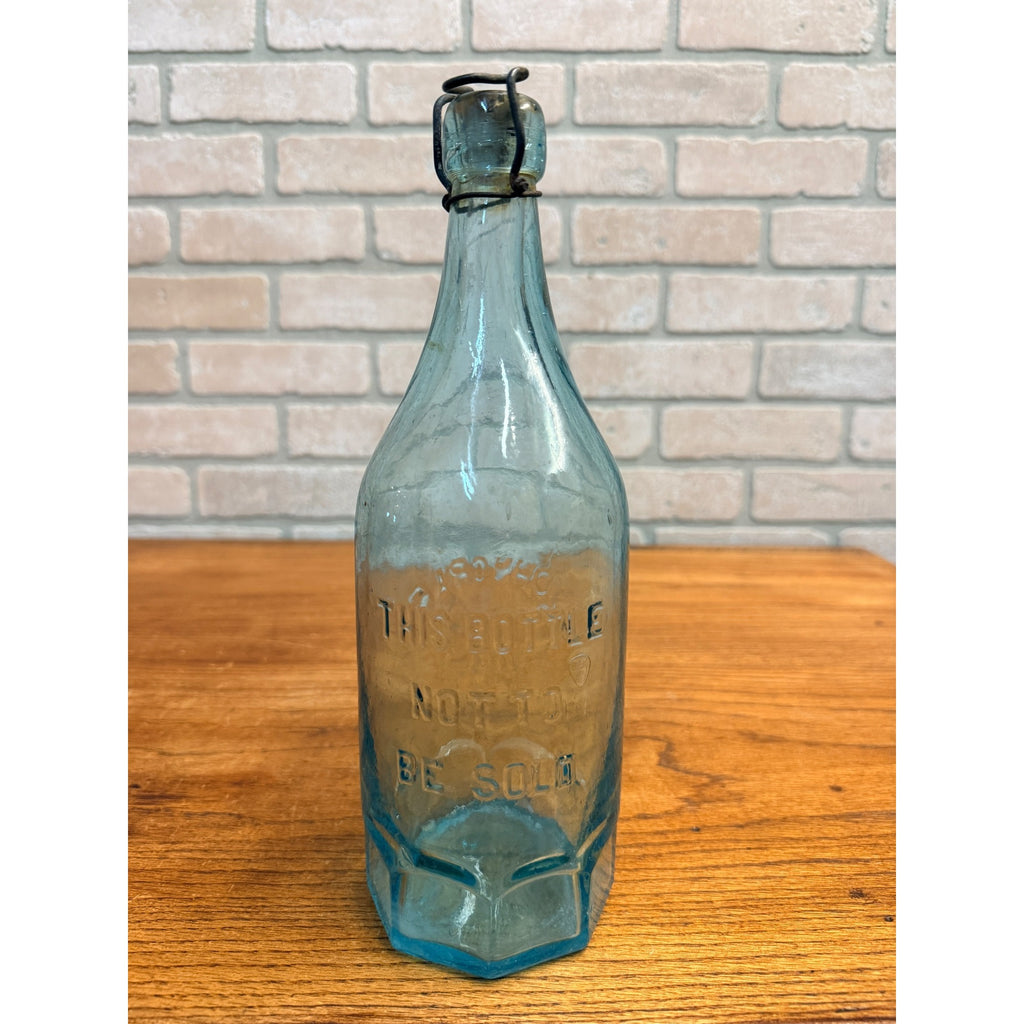 Early John Graf Quart Milwaukee Wis Blob Bottle Octagon Base Blue Hue Soda