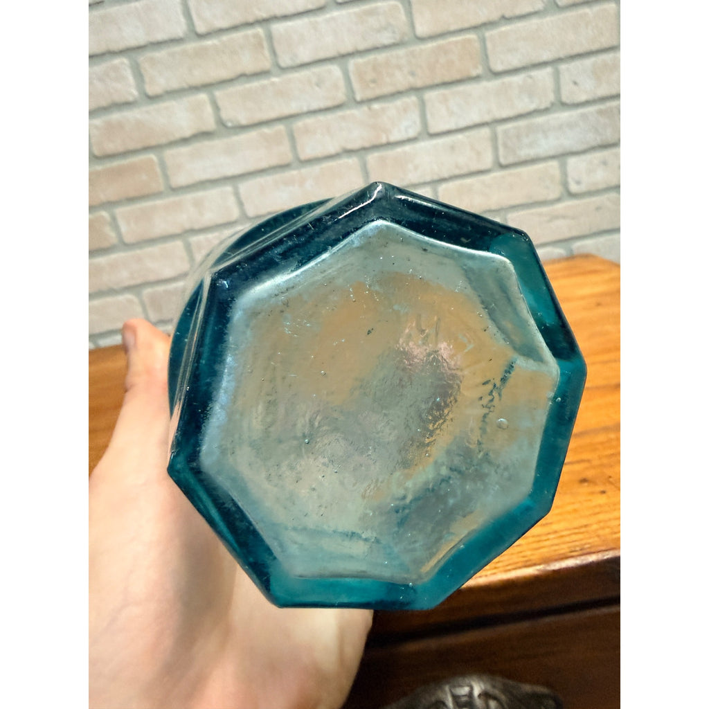 Early John Graf Quart Milwaukee Wis Blob Bottle Octagon Base Blue Hue Soda