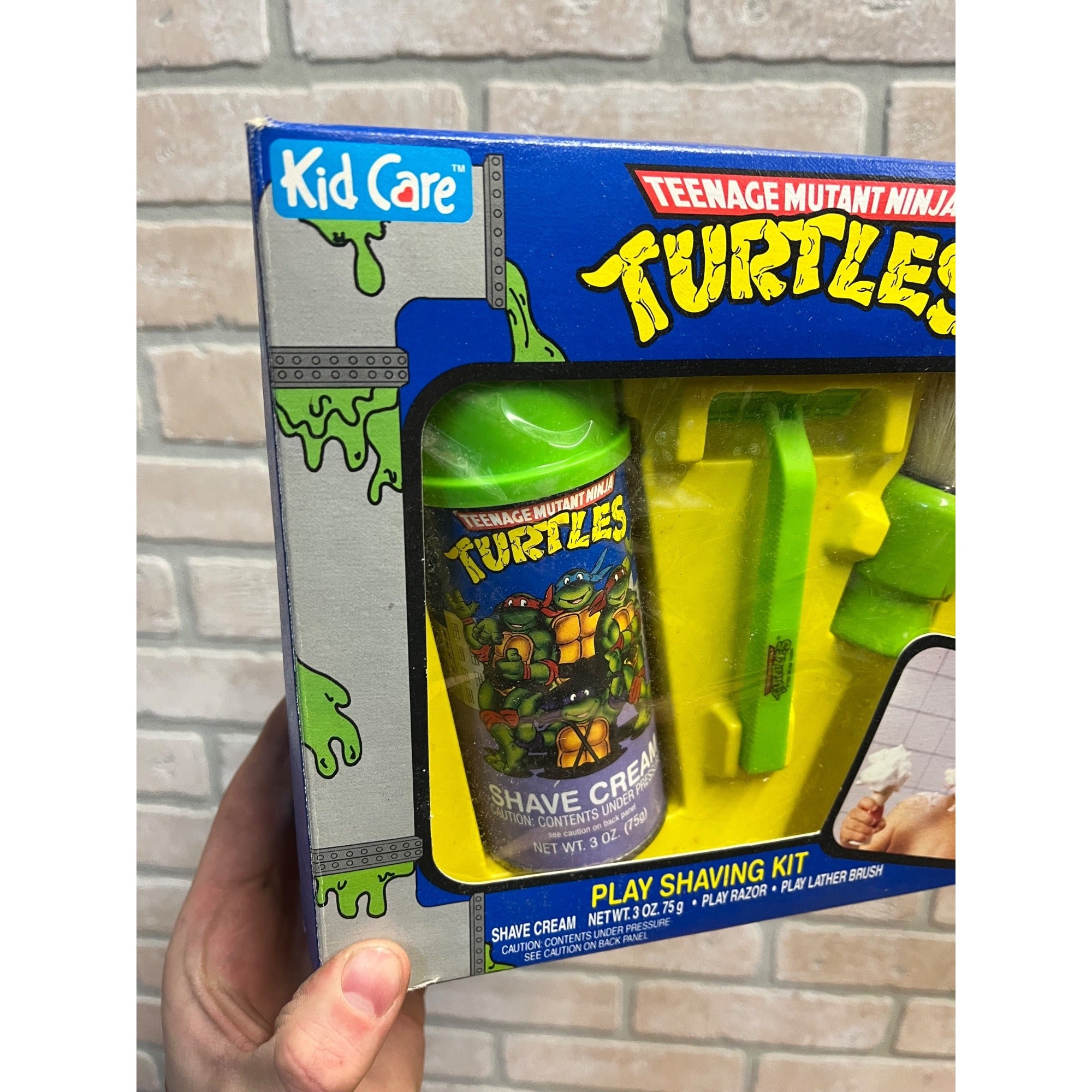 Vintage TMNT Teenage Mutant Ninja Turtles ~ Play Shaving Kit ~ Kid Care 1992