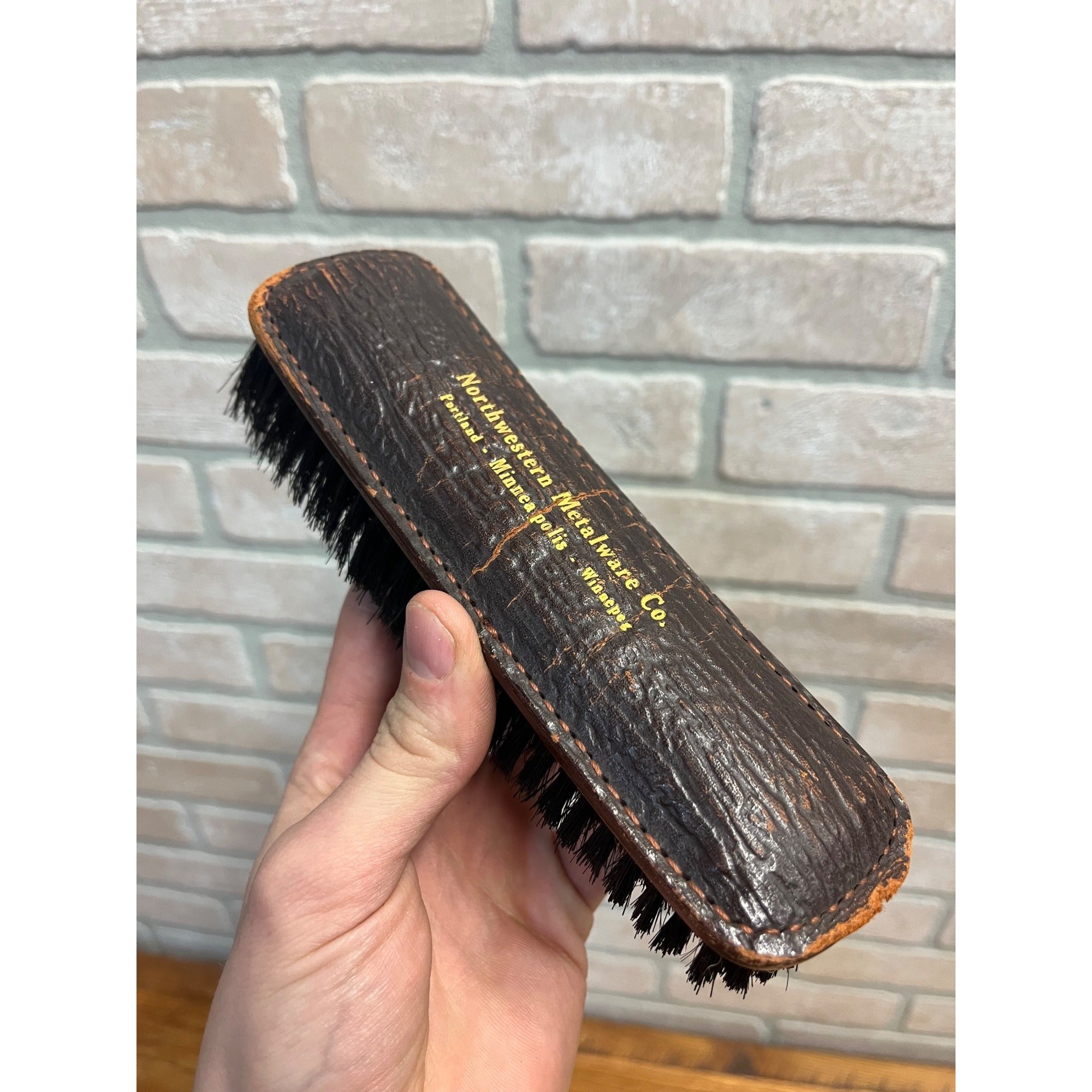 c1900s Vintage Northwestern Metalware Co. Minneapolis Advertising Clothes Brush