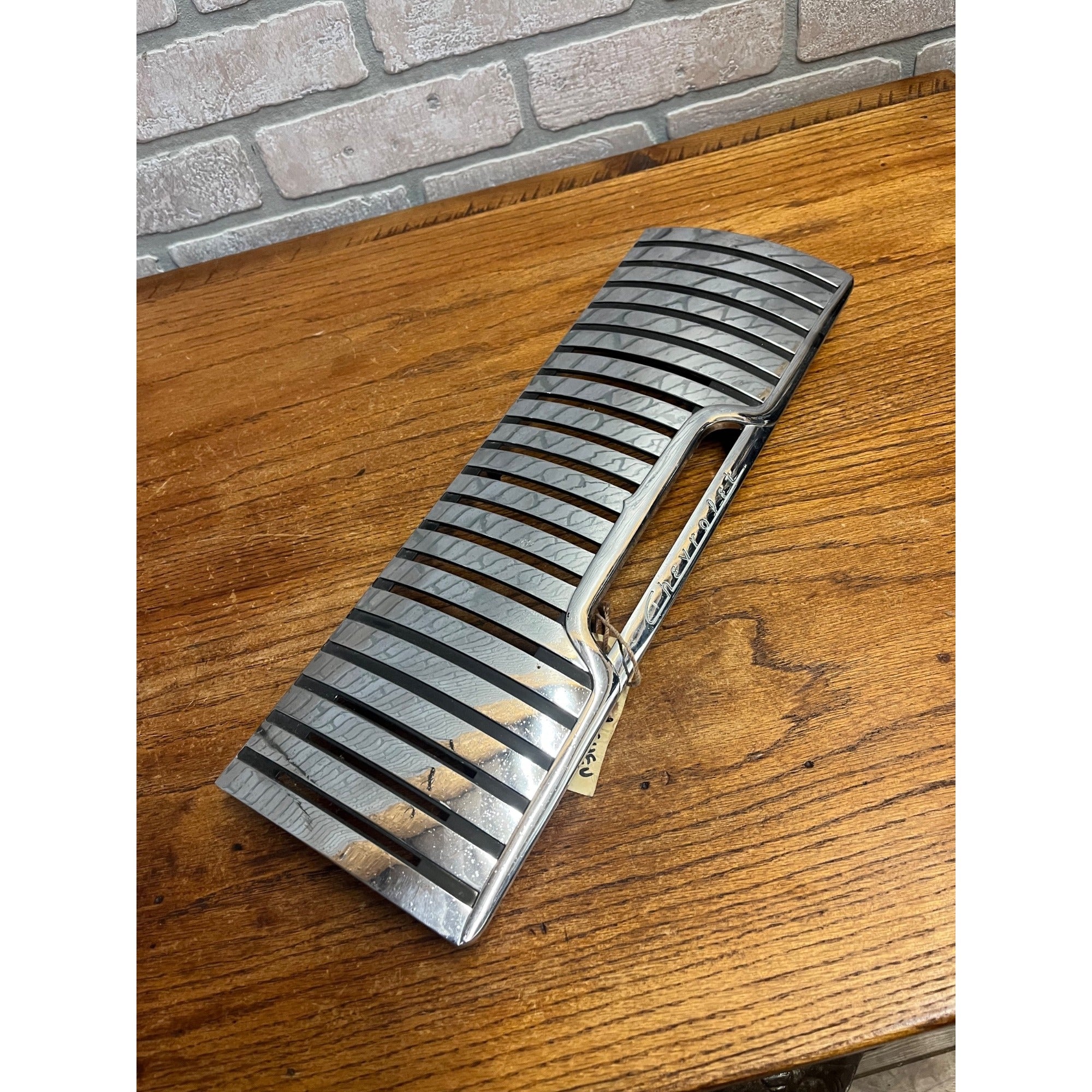 1951 1952 Chevrolet Center Dash Trim Speaker Grille Genuine GM #106