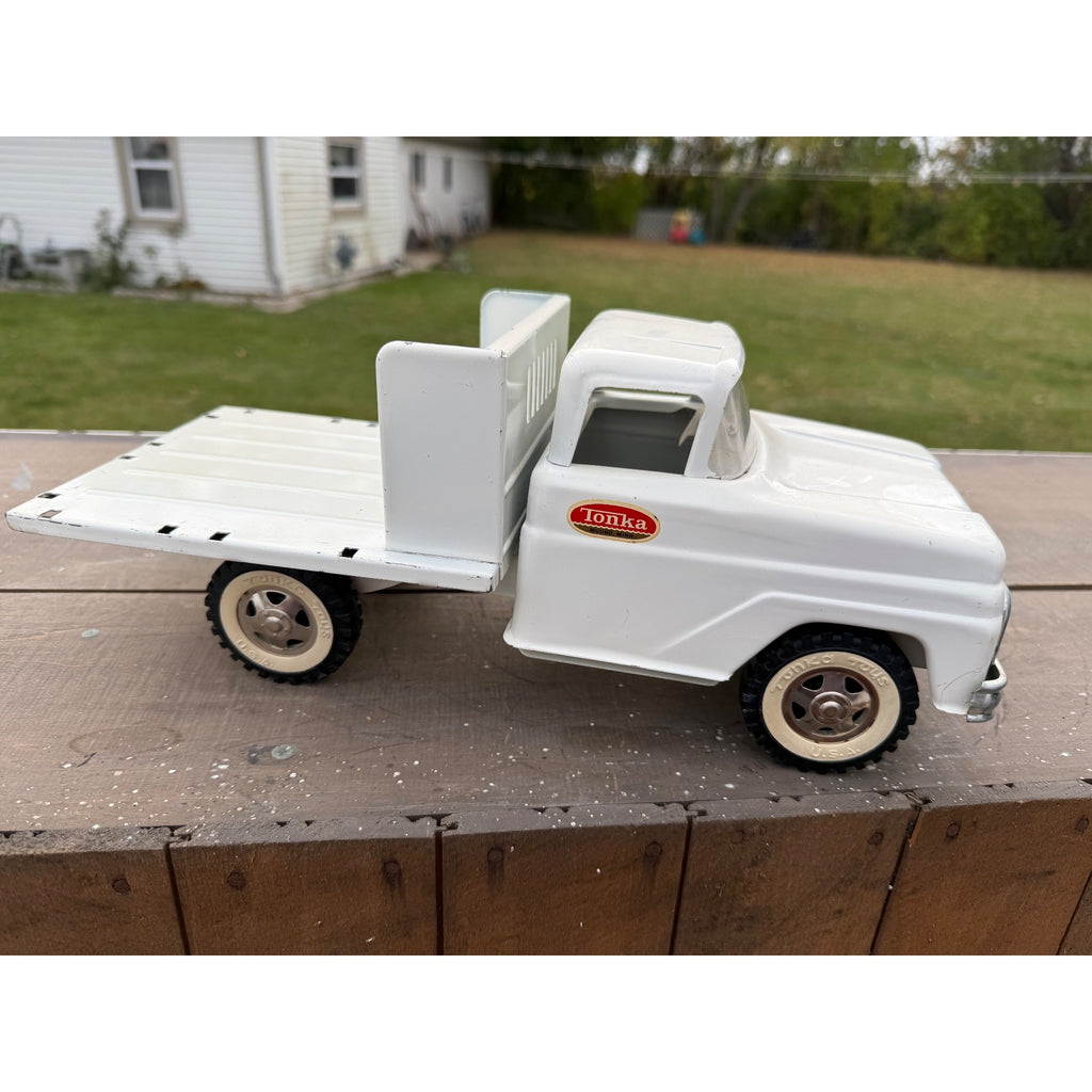 Vintage  Tonka White Farm Truck Stake Bed 14" Pressed Steel Toy