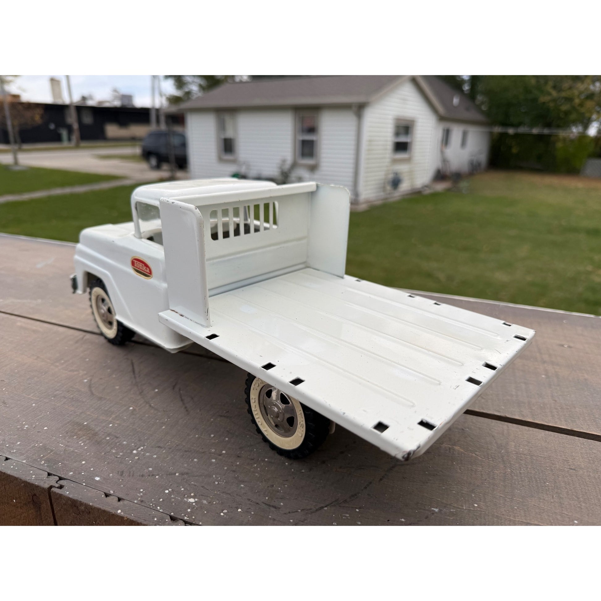 Vintage  Tonka White Farm Truck Stake Bed 14" Pressed Steel Toy