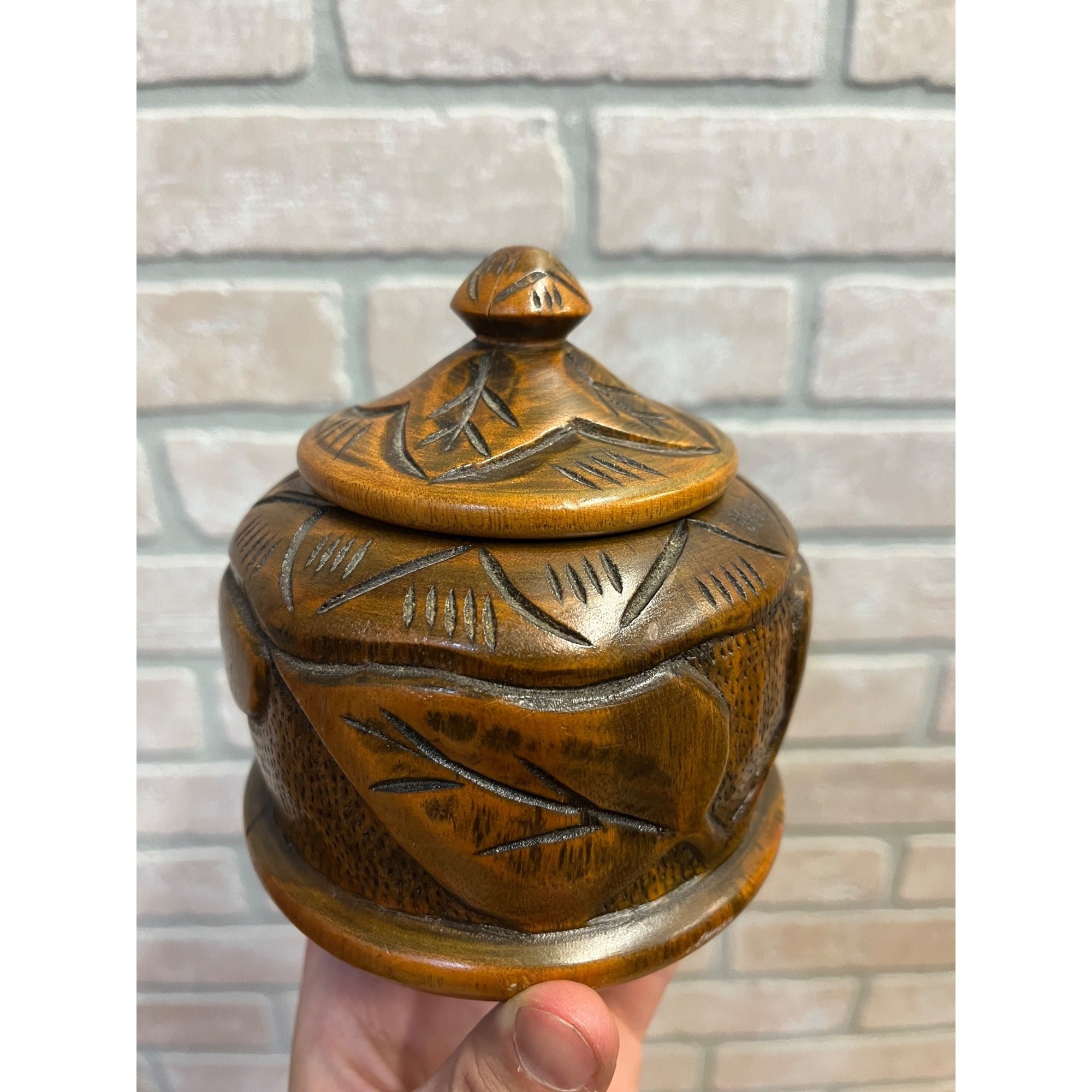 Vintage Wooden Carved Trinket Box With Lid Leaf Decoration