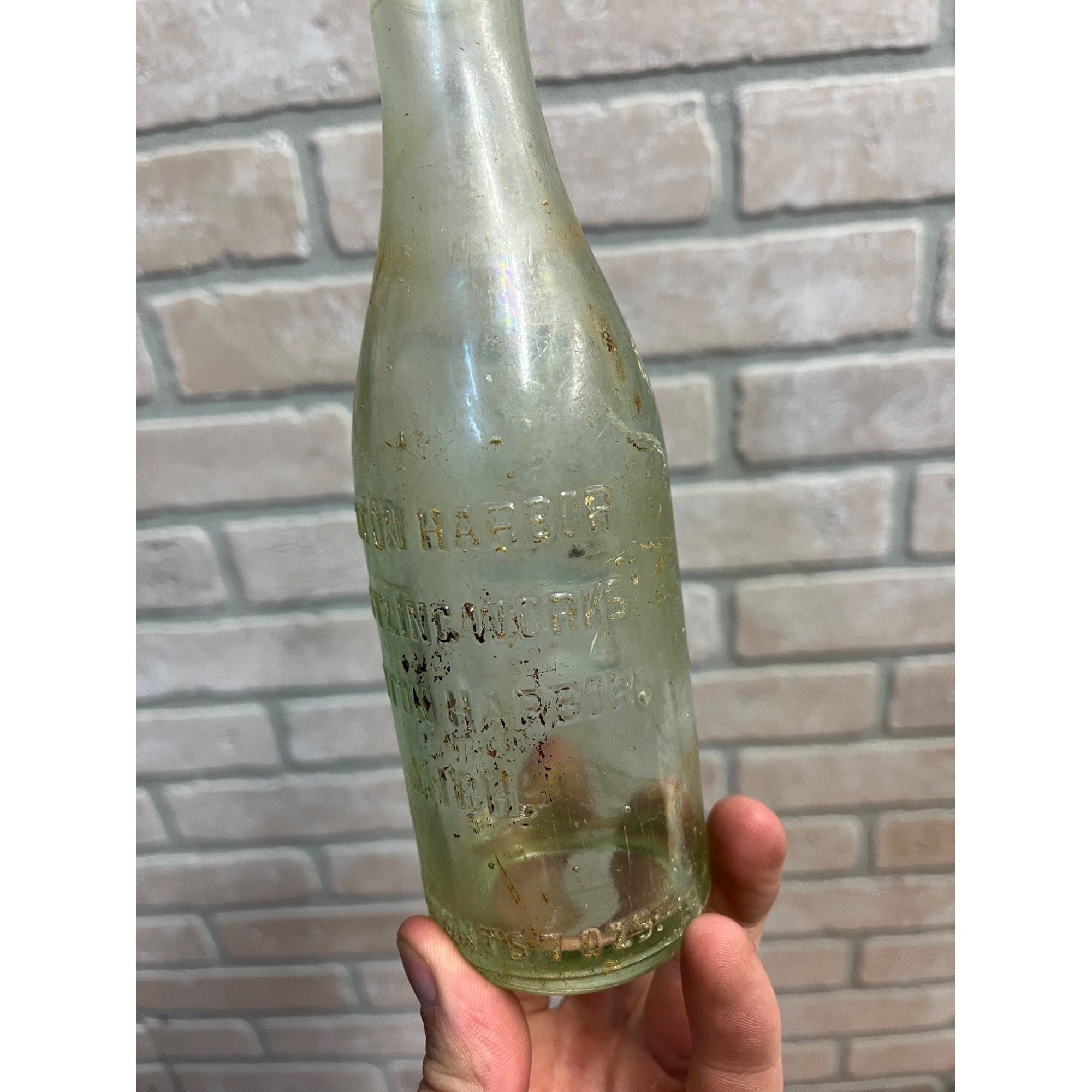 Vintage Benton Harbor Bottling Works Michigan MI Crowntop Soda Pop Bottle