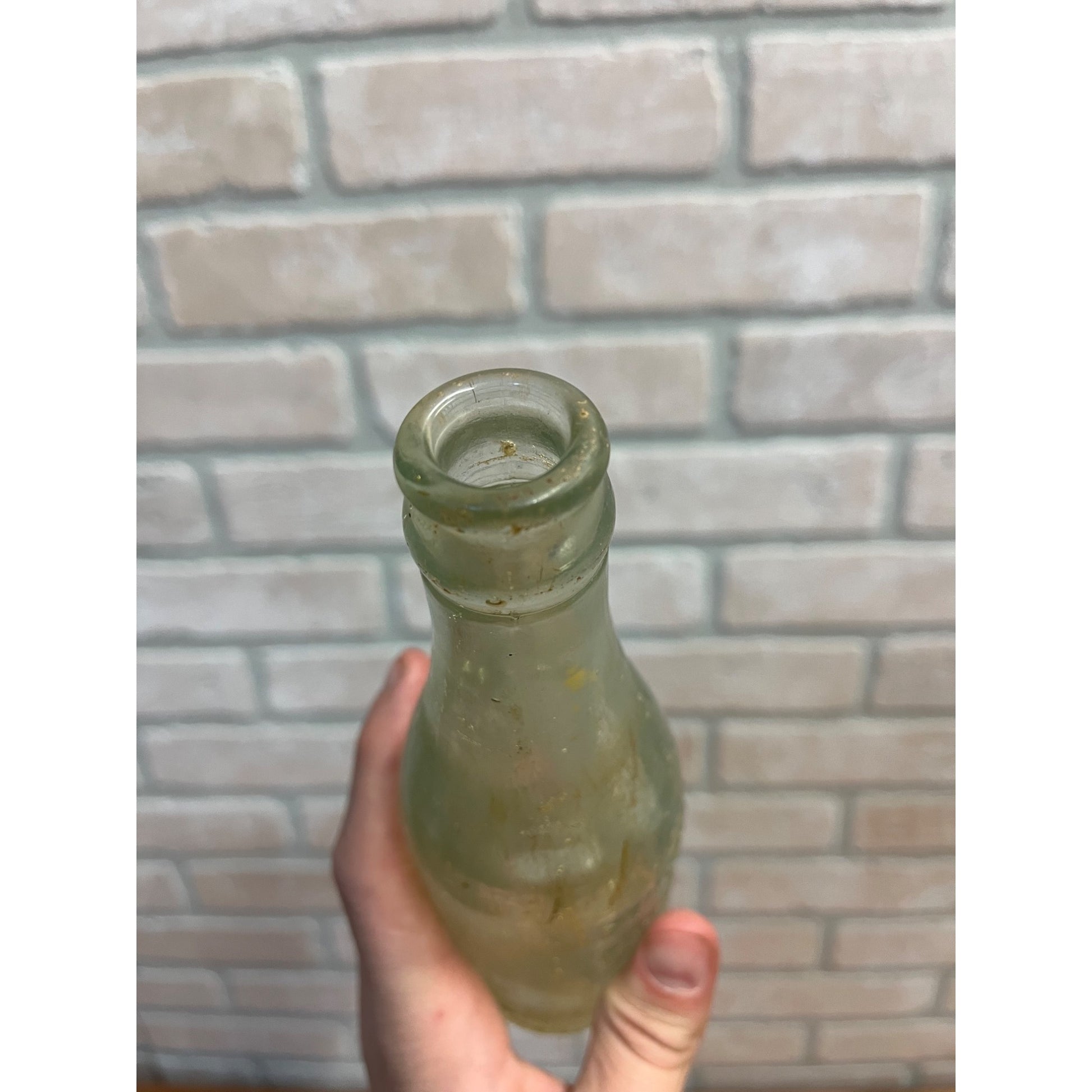 Vintage Benton Harbor Bottling Works Michigan MI Crowntop Soda Pop Bottle