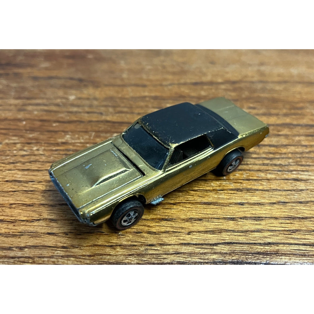 Vintage Hot Wheels Redline 1967 Custom T-Bird Metallic Gold -- NEAR MINT