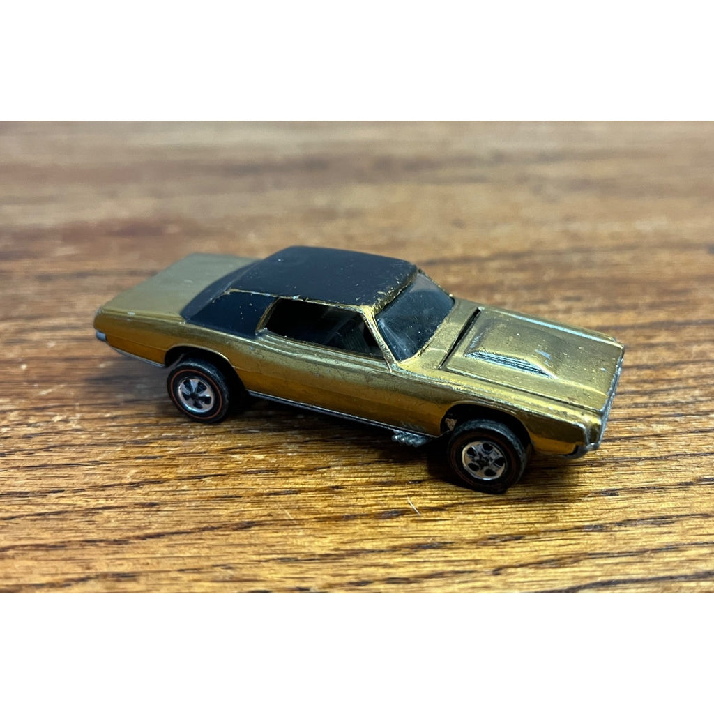 Vintage Hot Wheels Redline 1967 Custom T-Bird Metallic Gold -- NEAR MINT