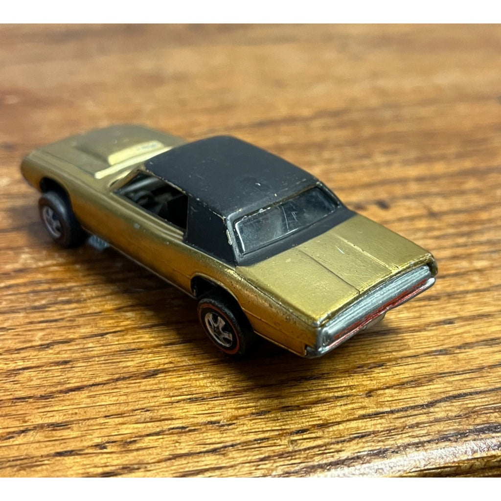 Vintage Hot Wheels Redline 1967 Custom T-Bird Metallic Gold -- NEAR MINT