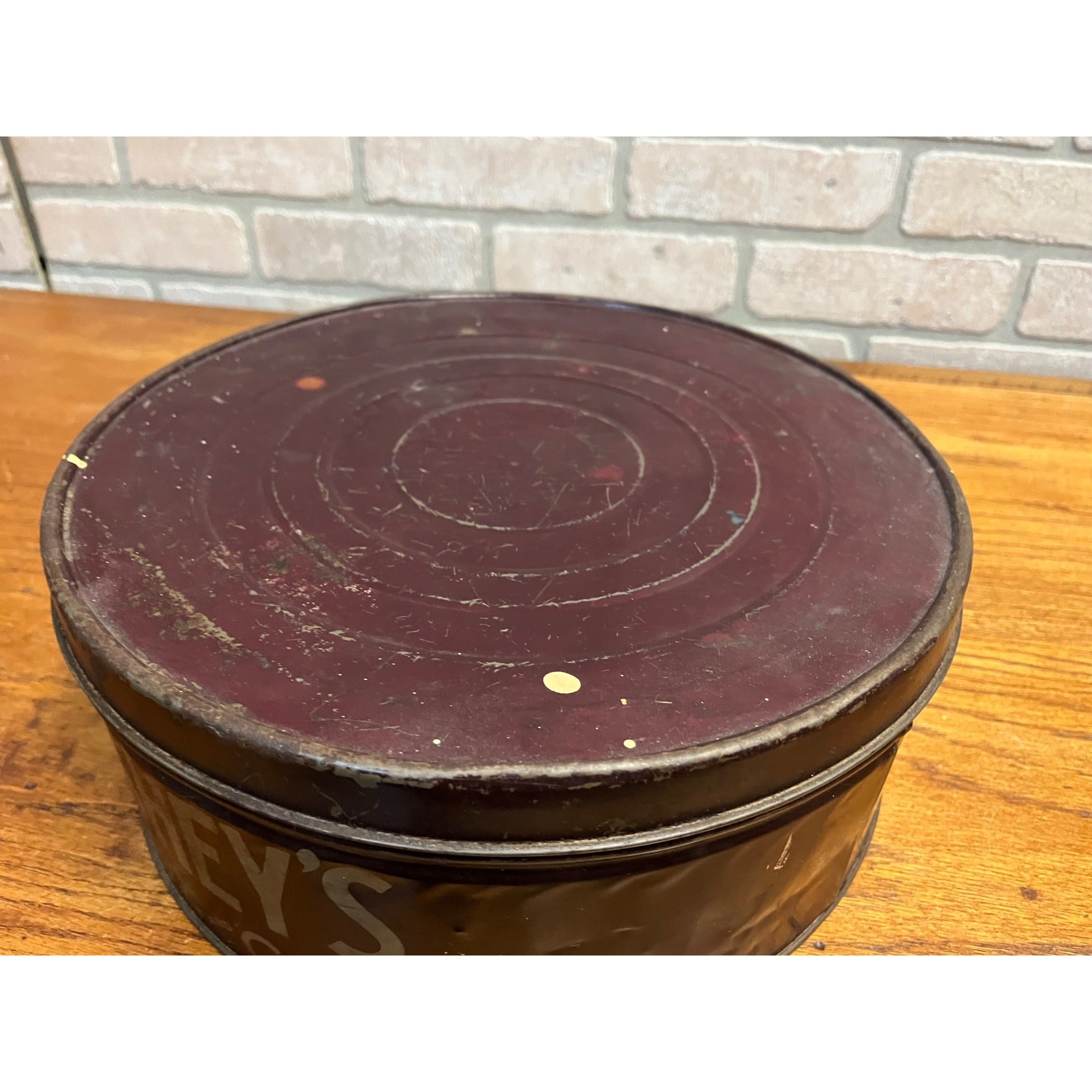Vintage 12" Diameter Hershey's Chocolate and Cocoa Advertising Food Tin