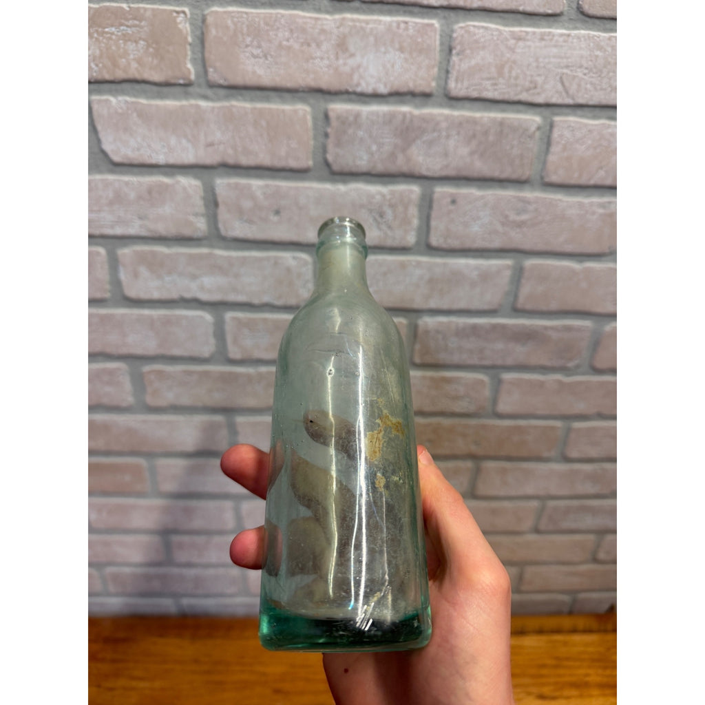 1900s Aqua Strum Bros Bottling Co Wi Soda Bottle Port Washington Wisconsin 8oz
