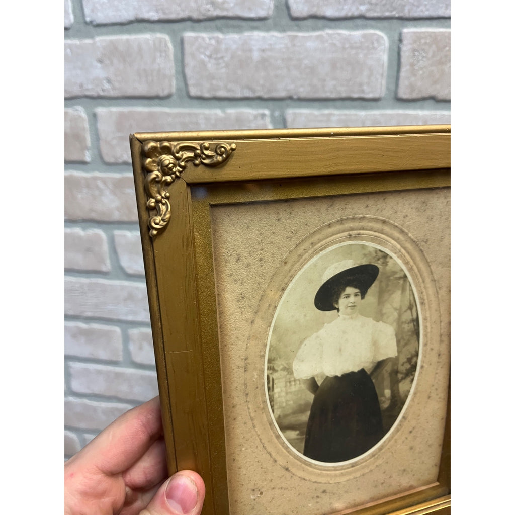 Antique Victorian Ornate Gold Wooden Picture Photo Frame 7.25" x 9.25"