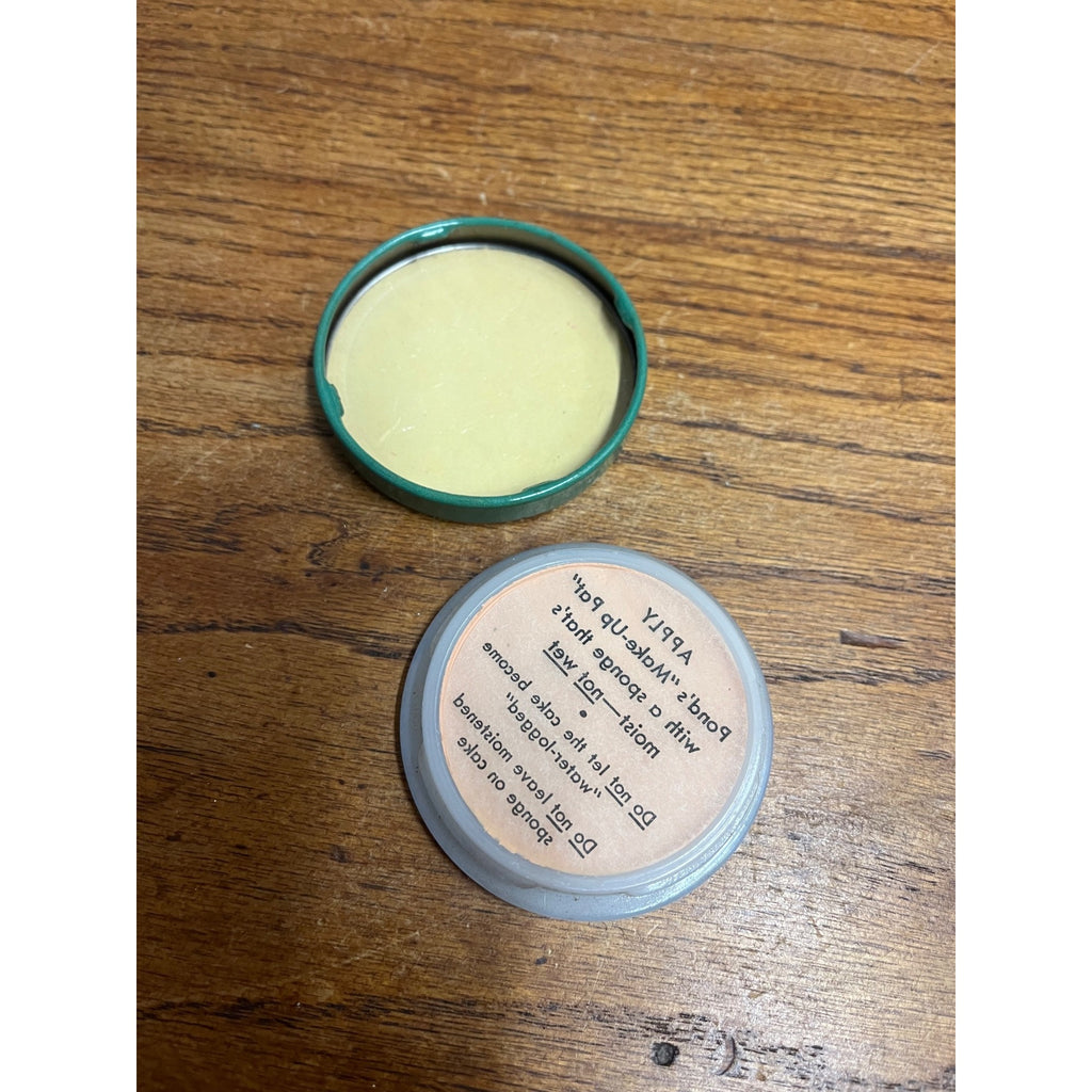 Vintage Pond's Compact Make-Up Pat Natural Milk Glass Container NY FULL UNUSED