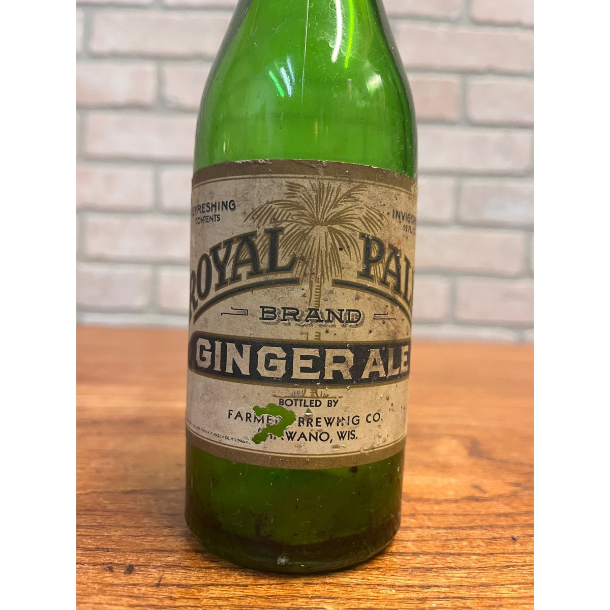RARE Vintage Farmers Brewing Co. Shawano Wisconsin Royal Palm Ginger Ale Bottle