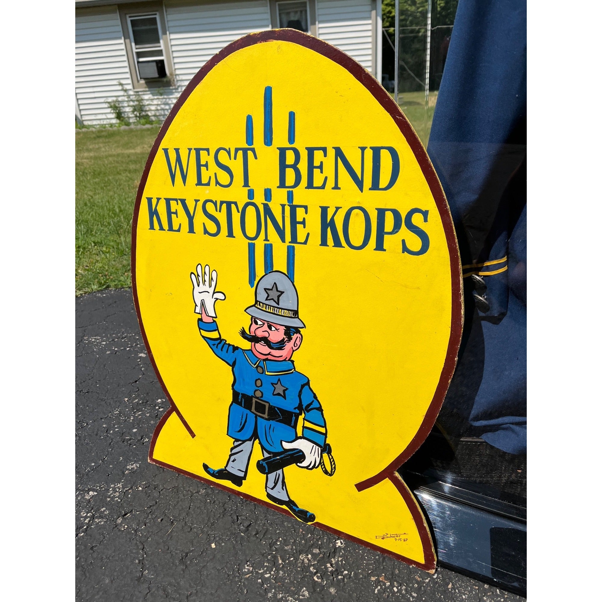 RARE Vintage West Bend Police Department Crime Prevention "Keystone Kop" Uniform & Display Case