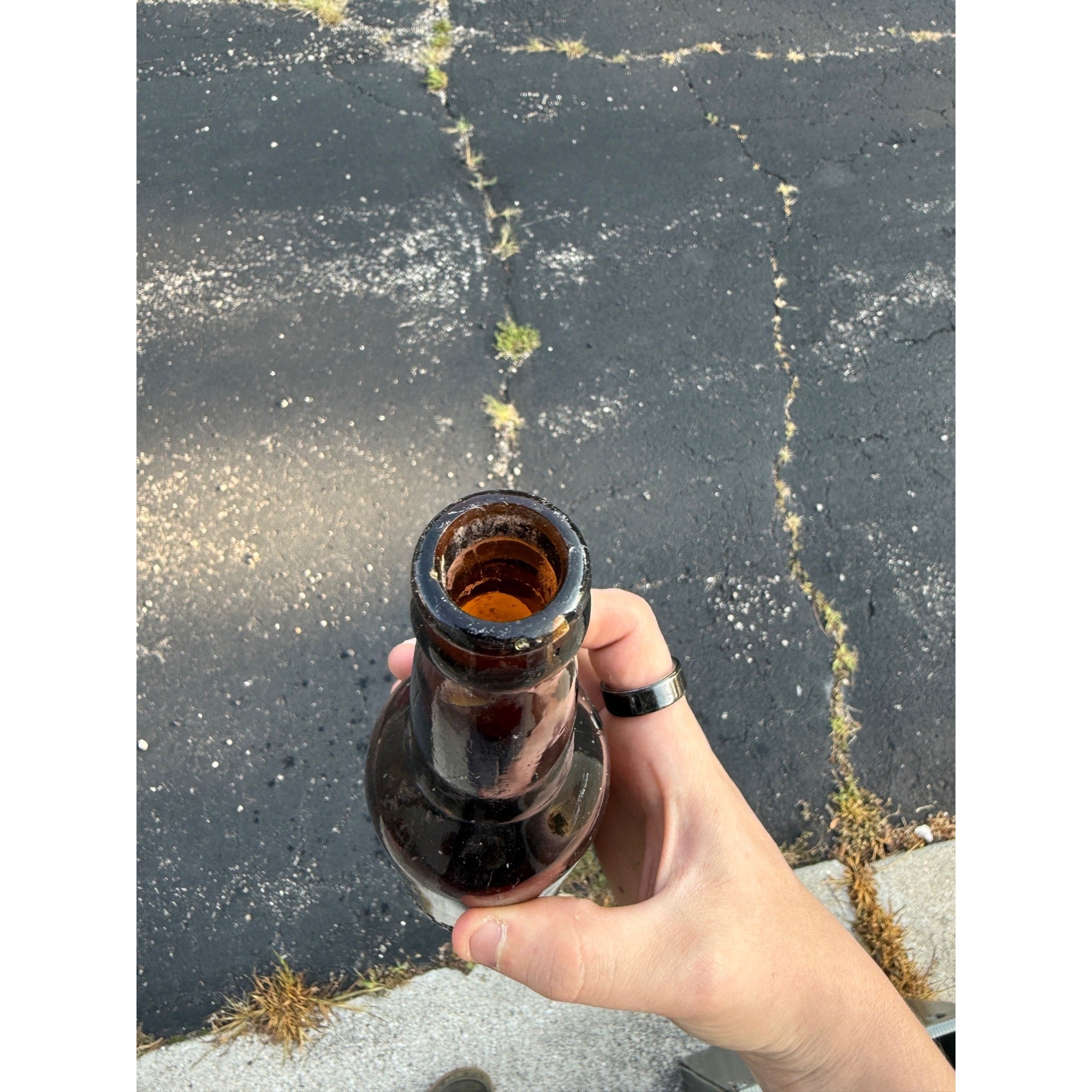 1910s Port Washington Wisconsin Amber Beer Bottle Embossed Brewing Co