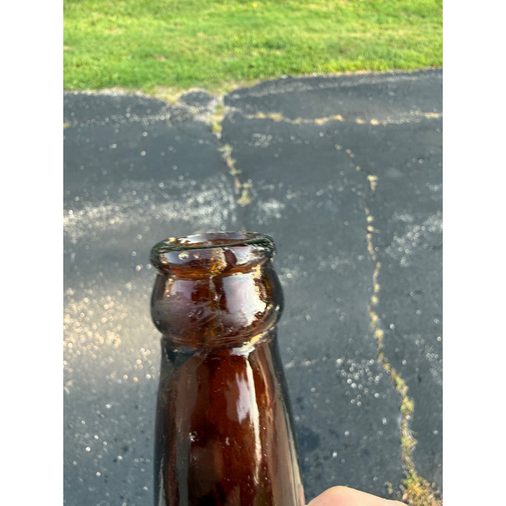 1910s Port Washington Wisconsin Amber Beer Bottle Embossed Brewing Co