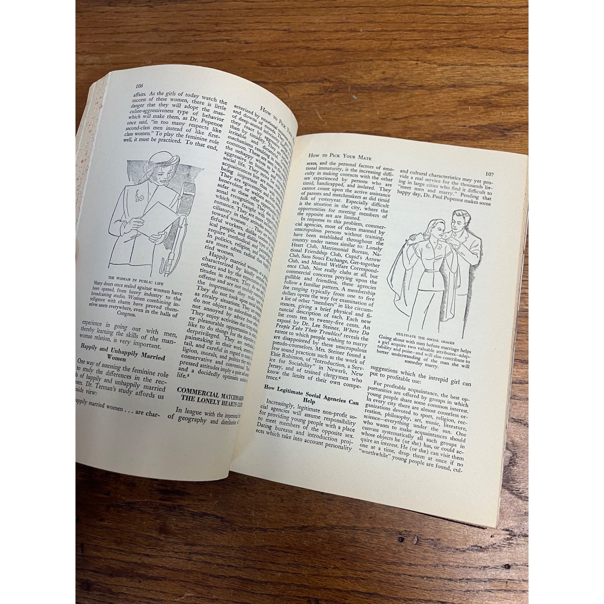 Vintage 1952 Pictorial Medical Guide Doctor Guide - Illustrated -- 776pgs