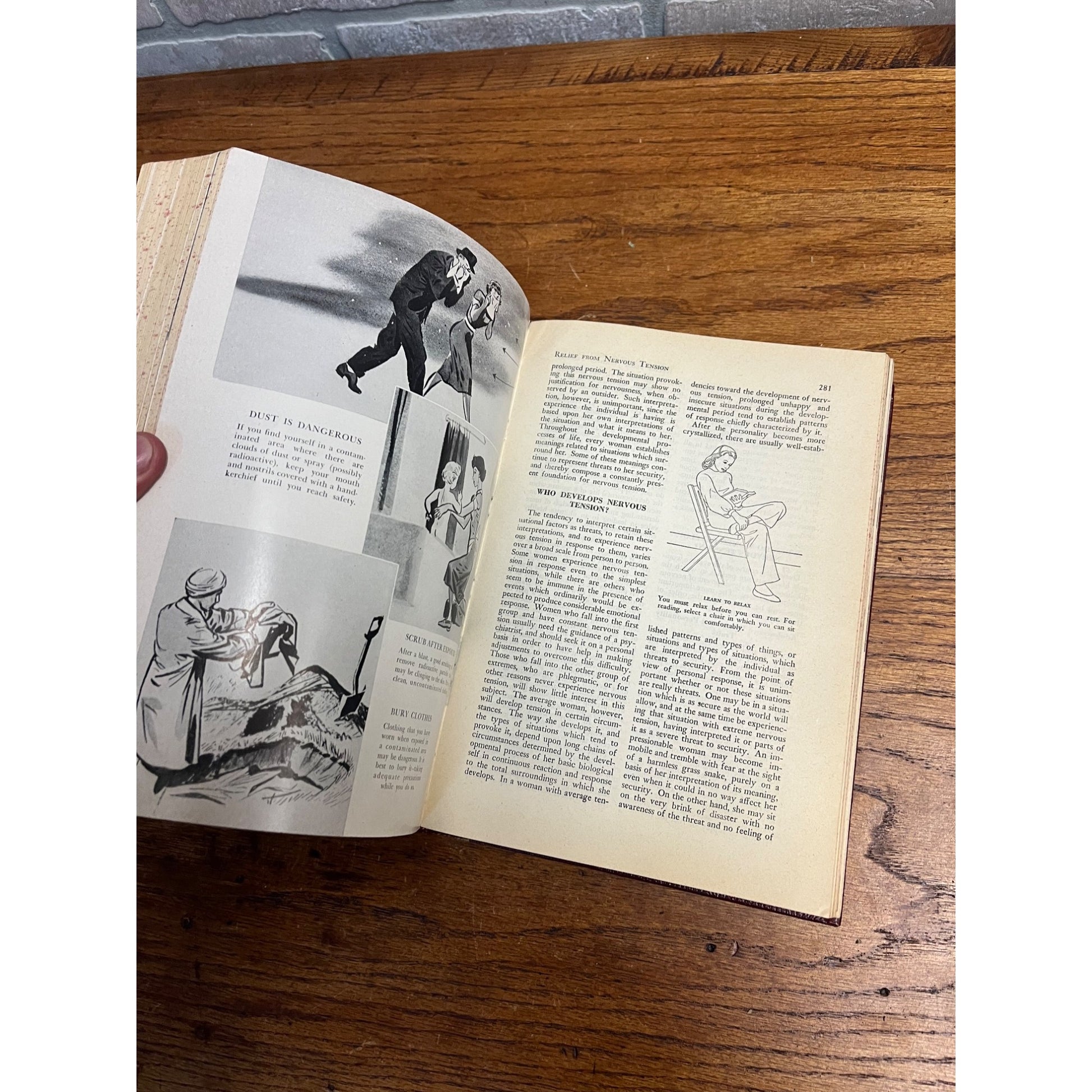 Vintage 1952 Pictorial Medical Guide Doctor Guide - Illustrated -- 776pgs