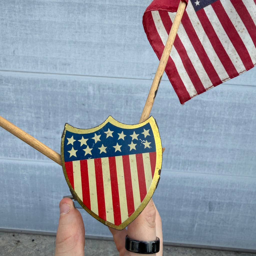 Vintage 1930s United States Patriotic American Automobile Radiator 5 Flag Holder Emblem Hood Ornament Badge